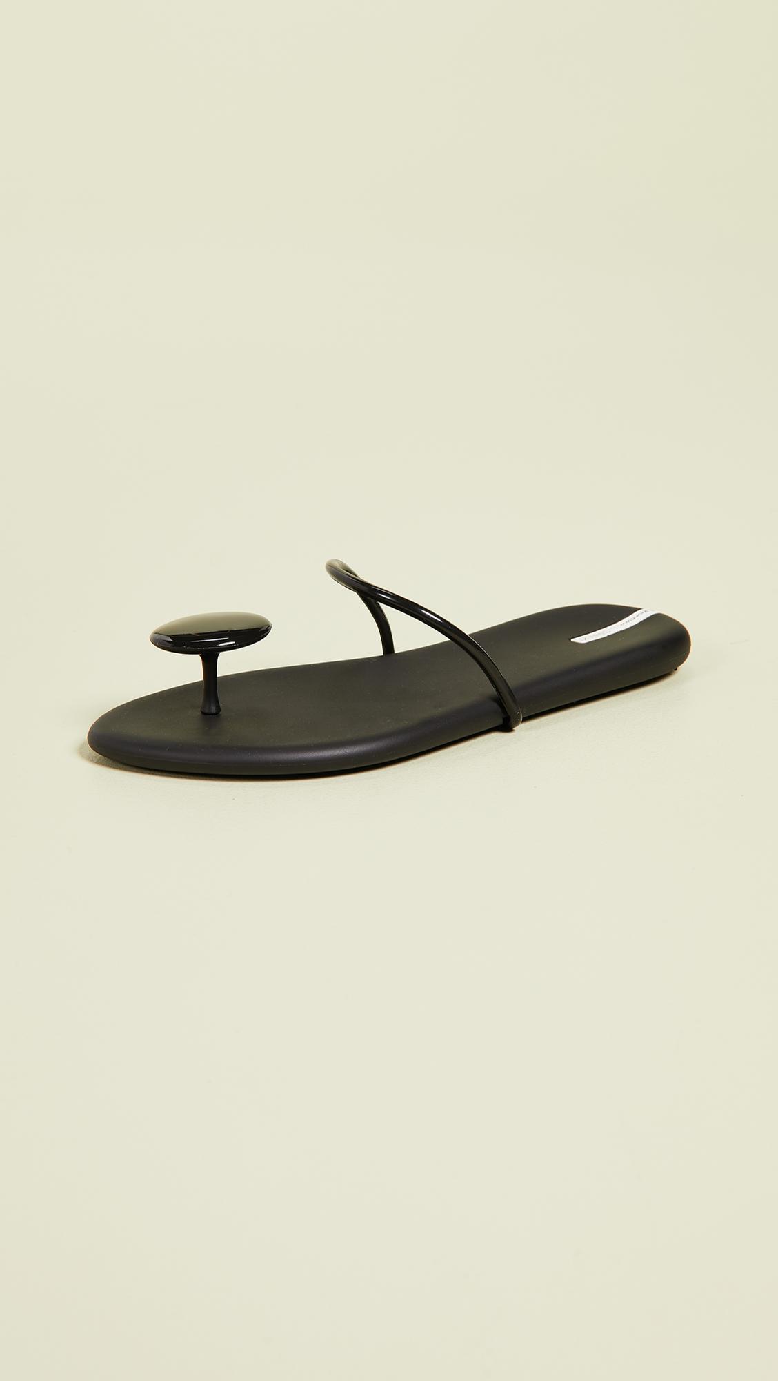 Ipanema Rubber Philippe Starck Thing U Ii Sandals in Black/Black (Black) |  Lyst Canada