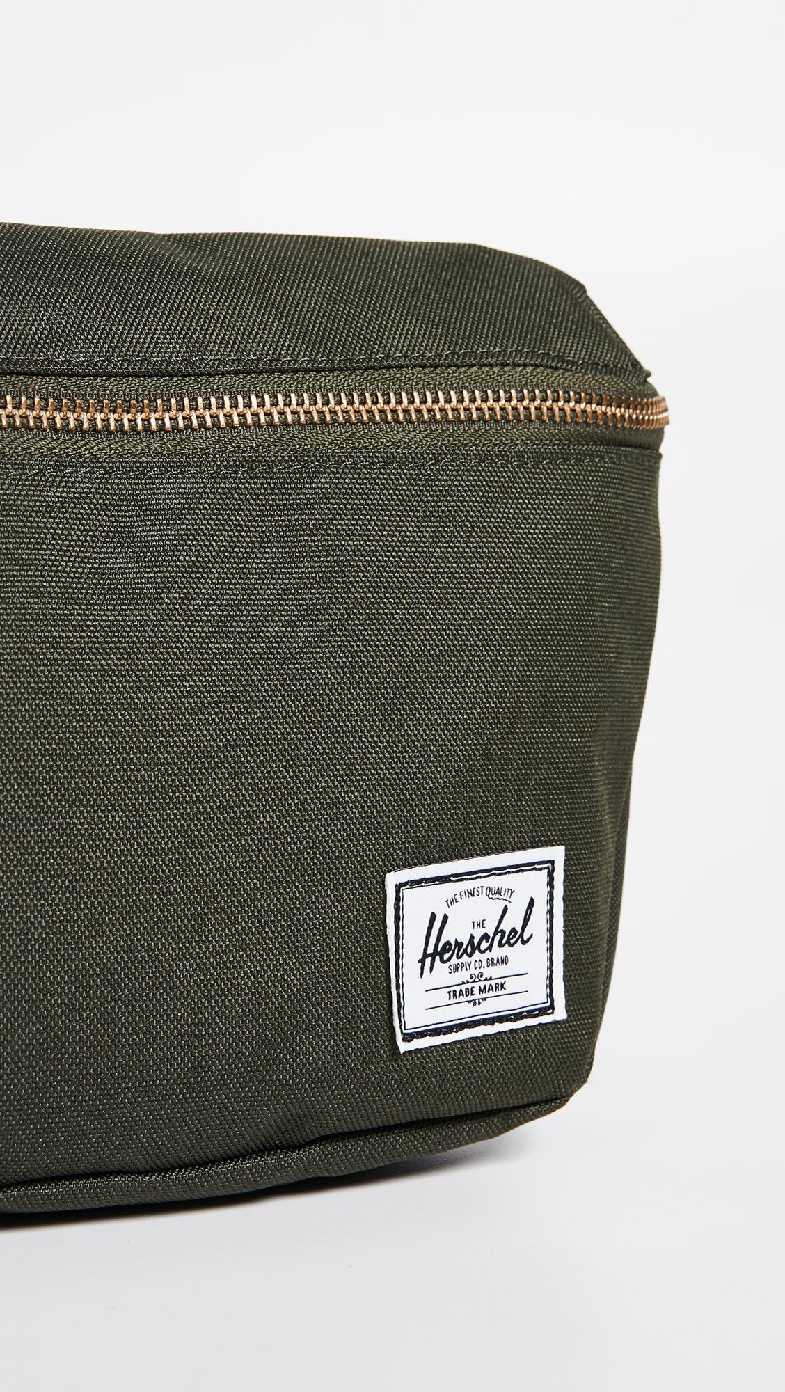 Herschel Supply Co. Canvas Fifteen Fanny Pack in Forest Night (Green ...