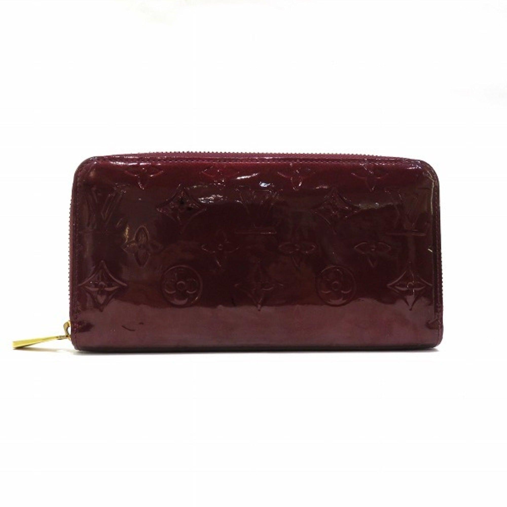 Louis Vuitton Zippy Patent Leather Wallet (pre-owned) in Red