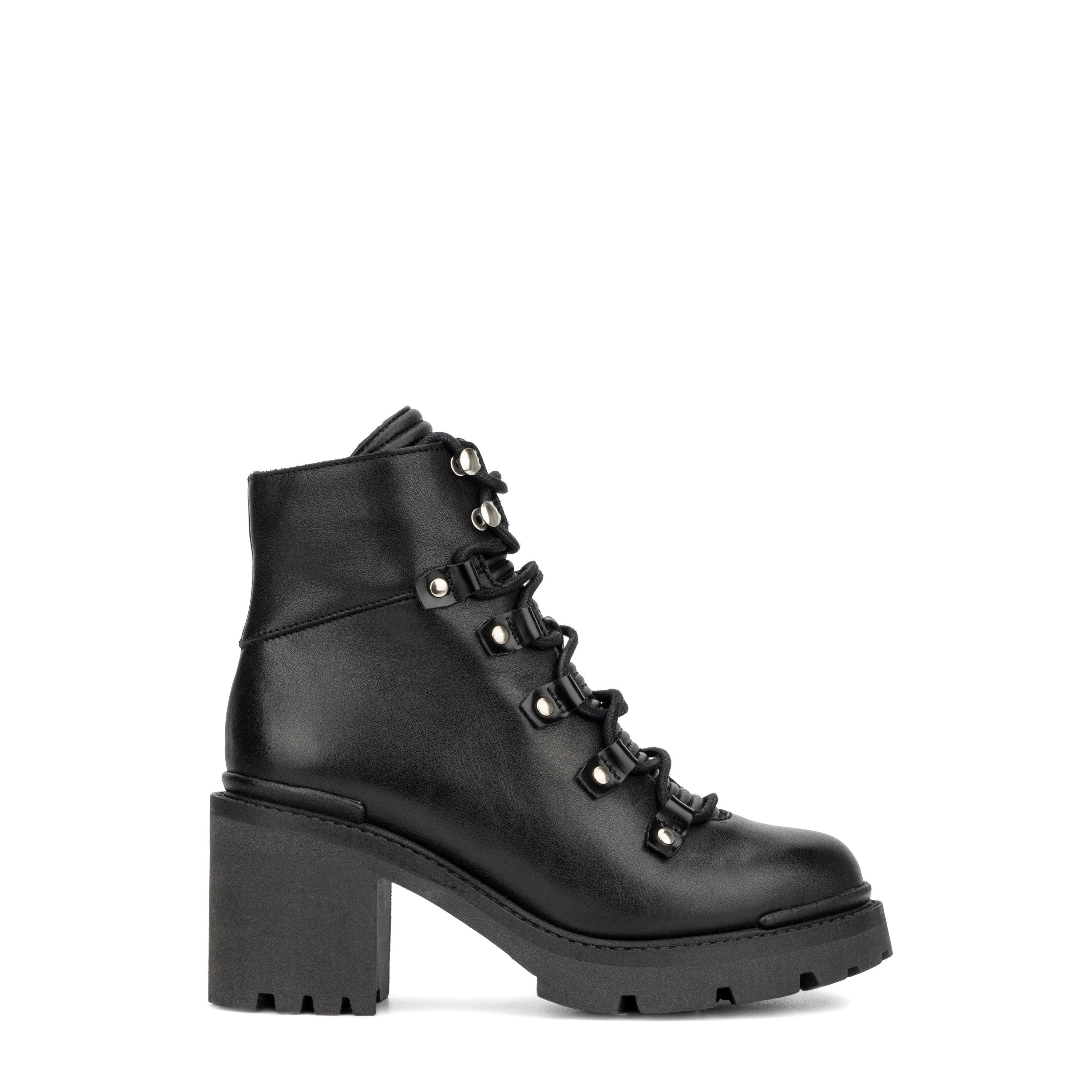 Aquatalia Valia Boots in Black Lyst