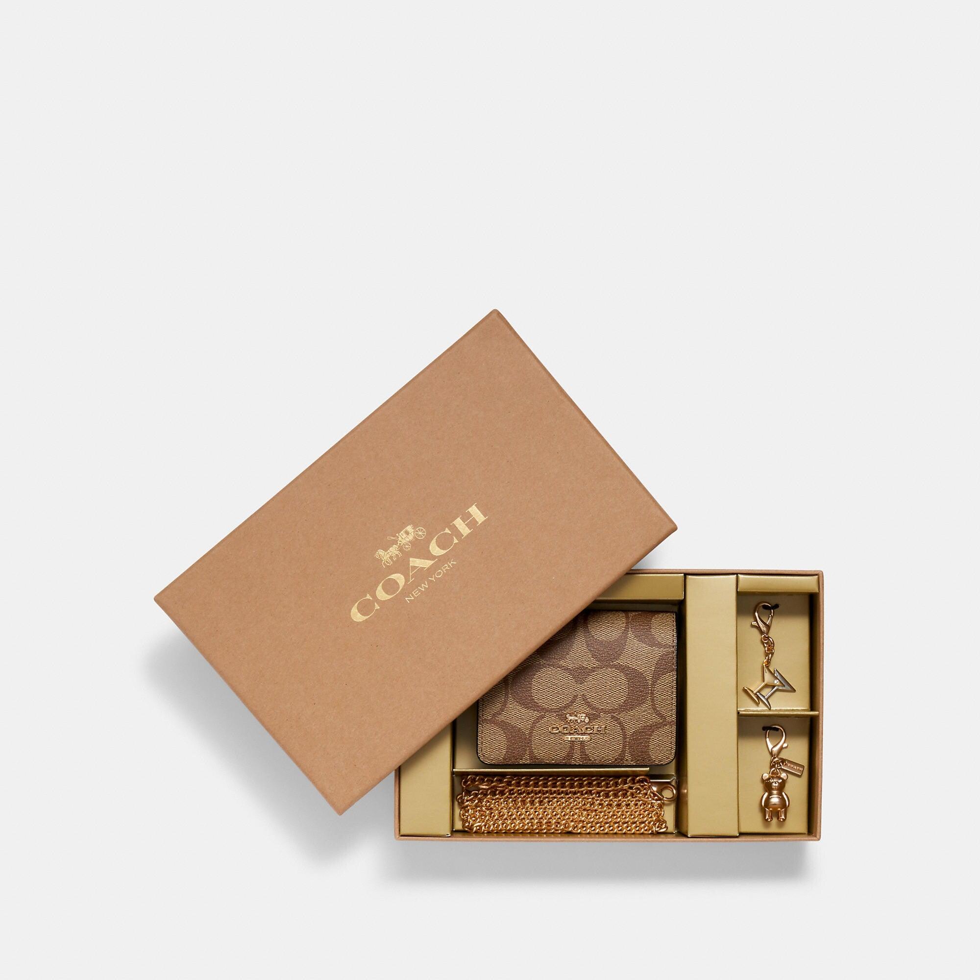 boxed slim envelope wallet with chain