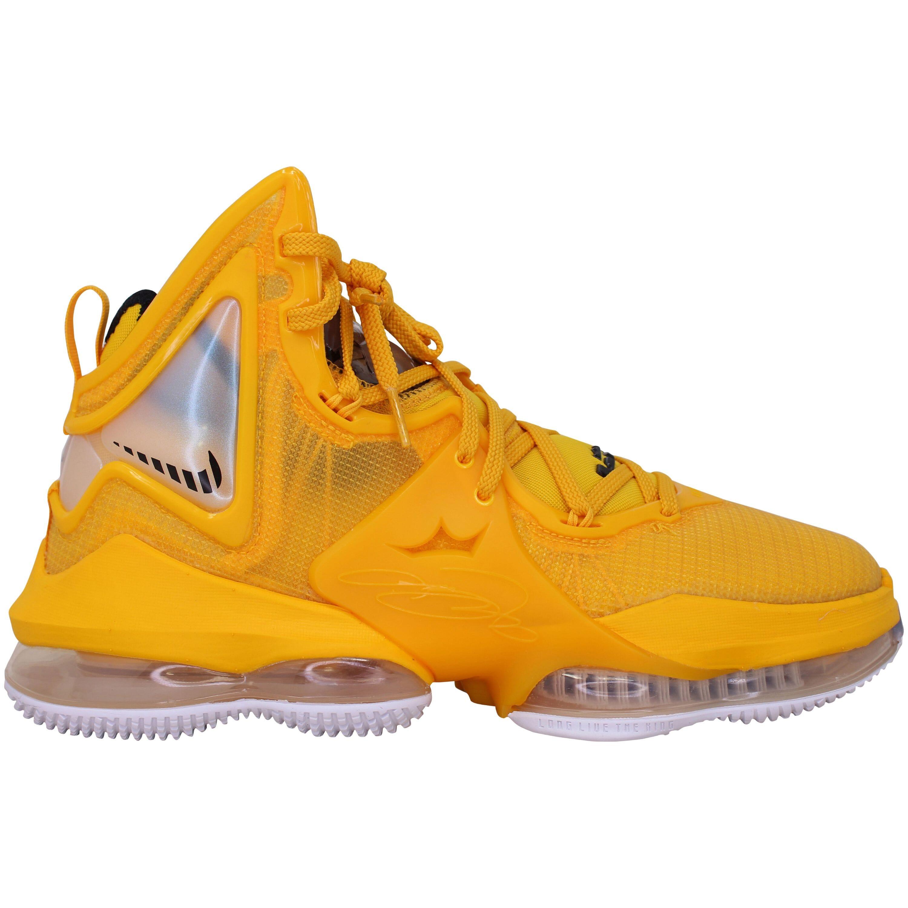 Nike Lebron Xix /white-gold Cz0203-700 in Yellow for Men | Lyst