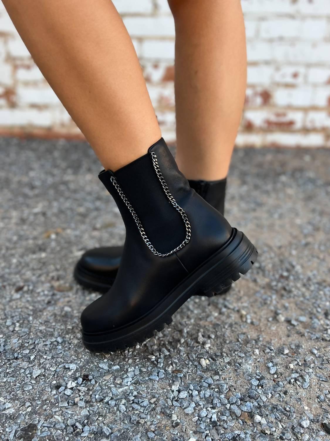 vaneli jonit chelsea boot