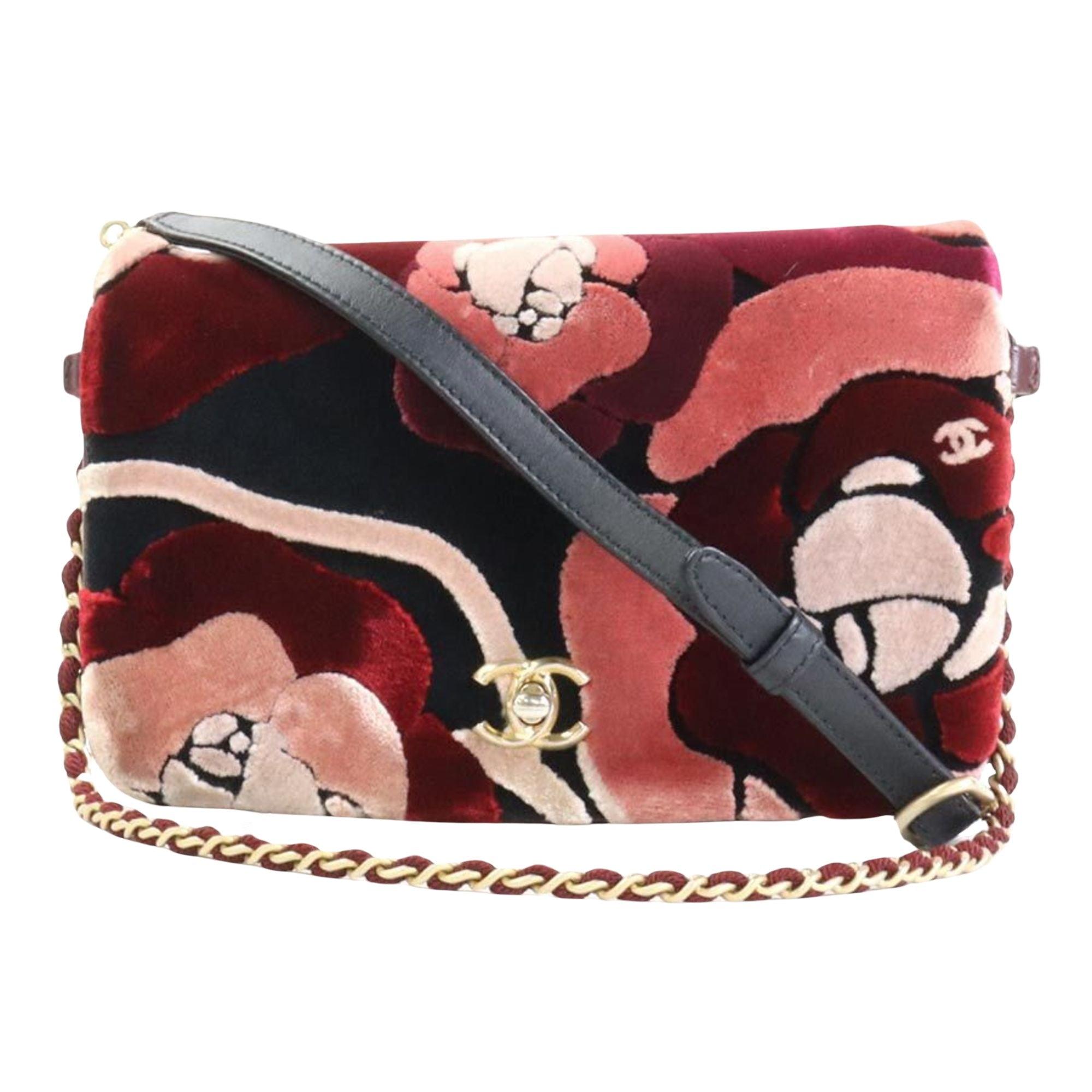 Chanel Camellia Velvet Shoulder Bag (pre-owned) in Red