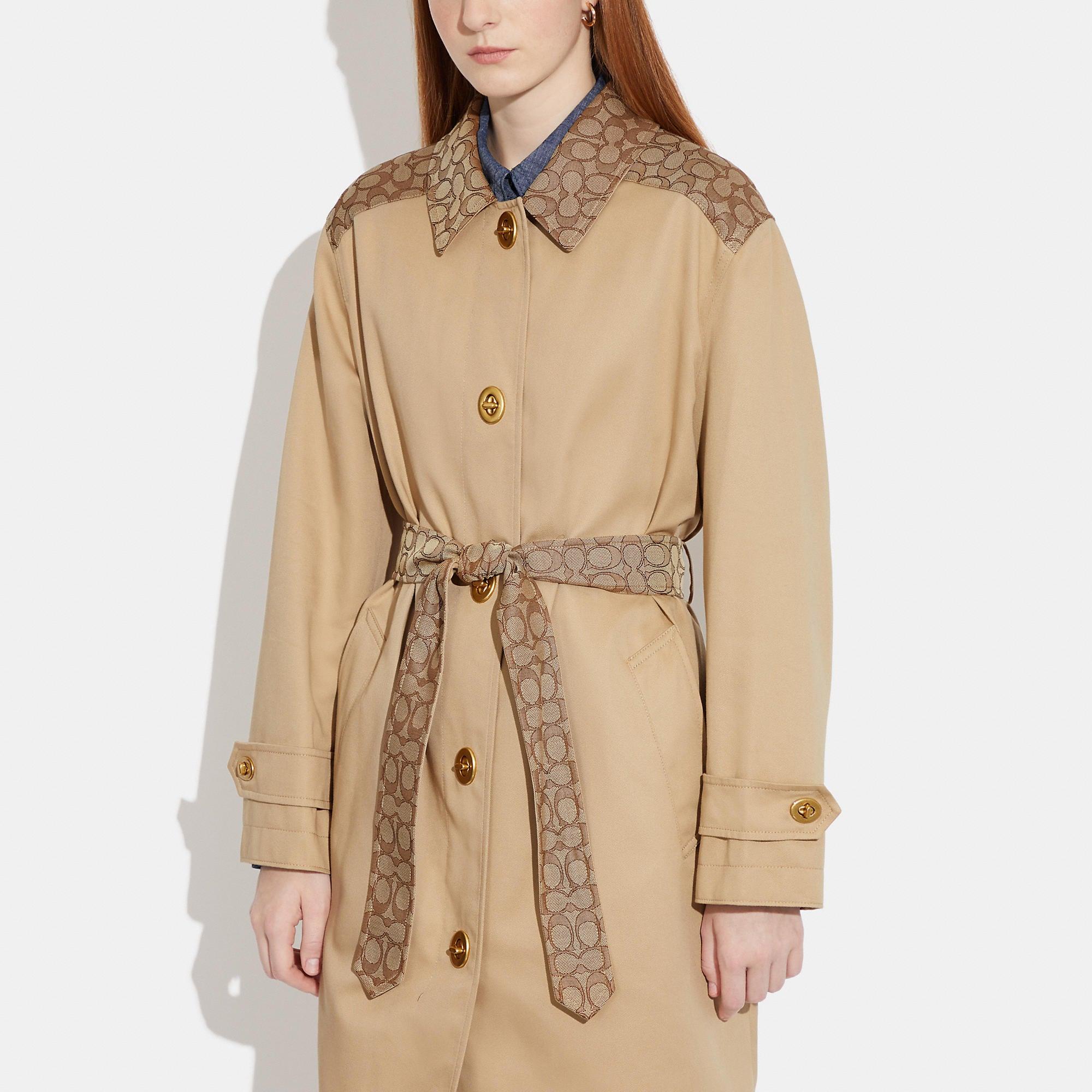 Coach Outlet Signature Turnlock Trench in Natural | Lyst