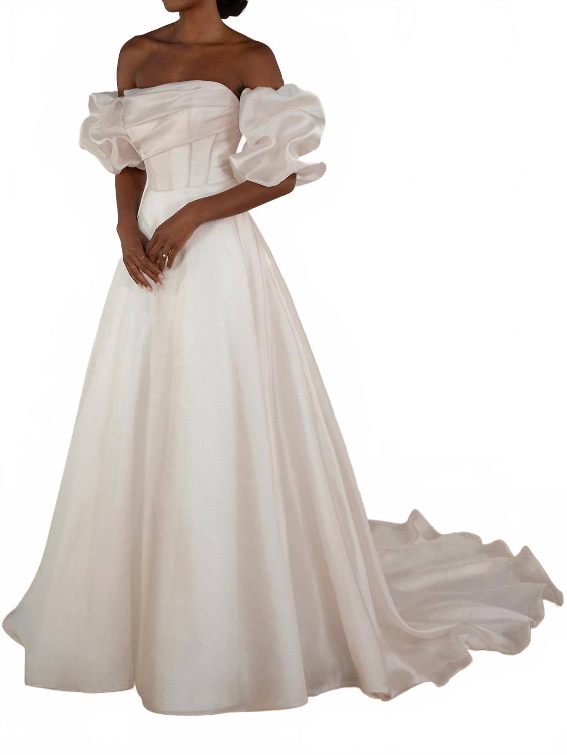Stella York Princess Puff Sleeve Organza Ballgown Wedding Dress in Gray |  Lyst