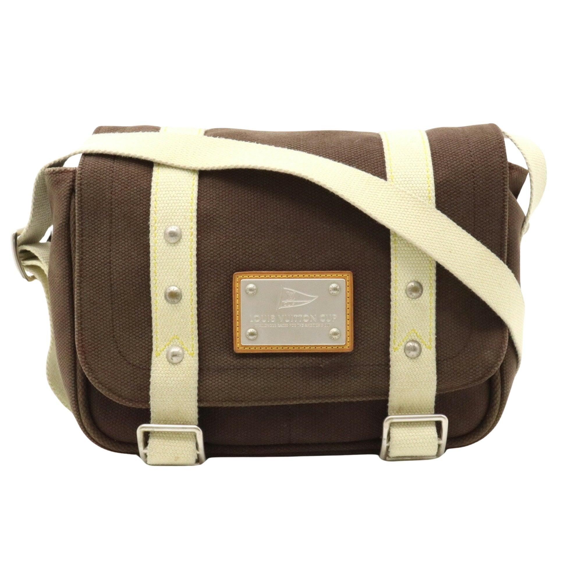 Louis Vuitton Antigua Canvas Shoulder Bag (pre-owned) in Brown