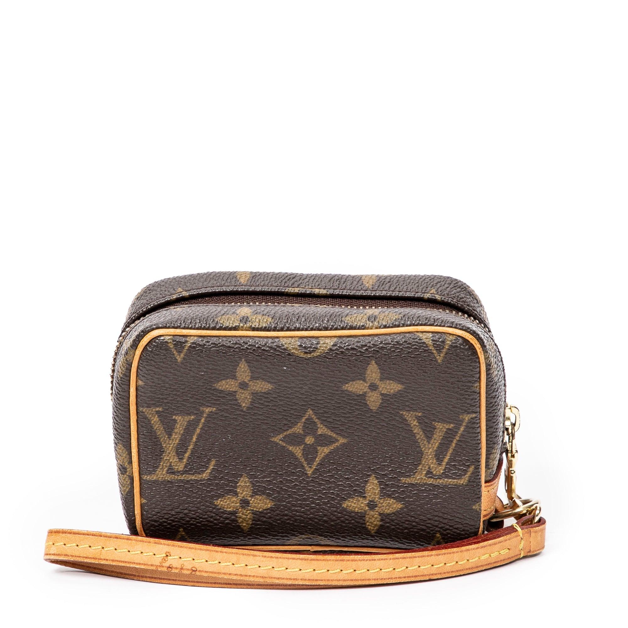 Louis Vuitton Monogram Wapity - Brown Clutches, Handbags
