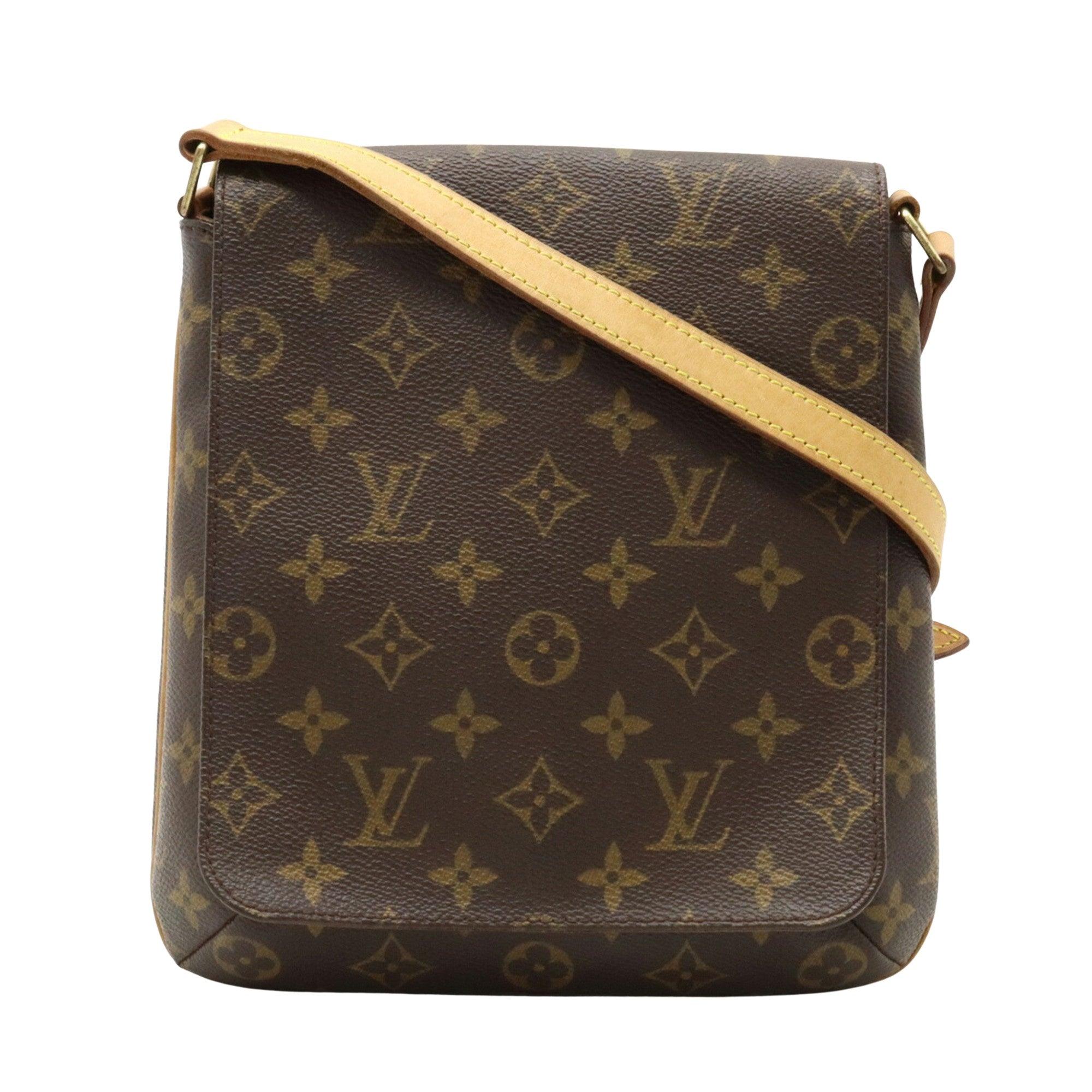 Louis Vuitton Musette Canvas Shoulder Bag (pre-owned) in Green