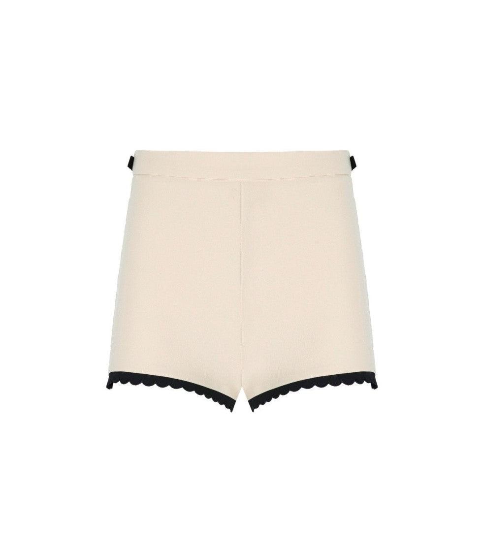 ショートパンツ ELISABETTA FRANCHI Women Shorts  Burmudas PA09452E2 110 232 Elegant Women's Shorts from Elisabetta Franchi