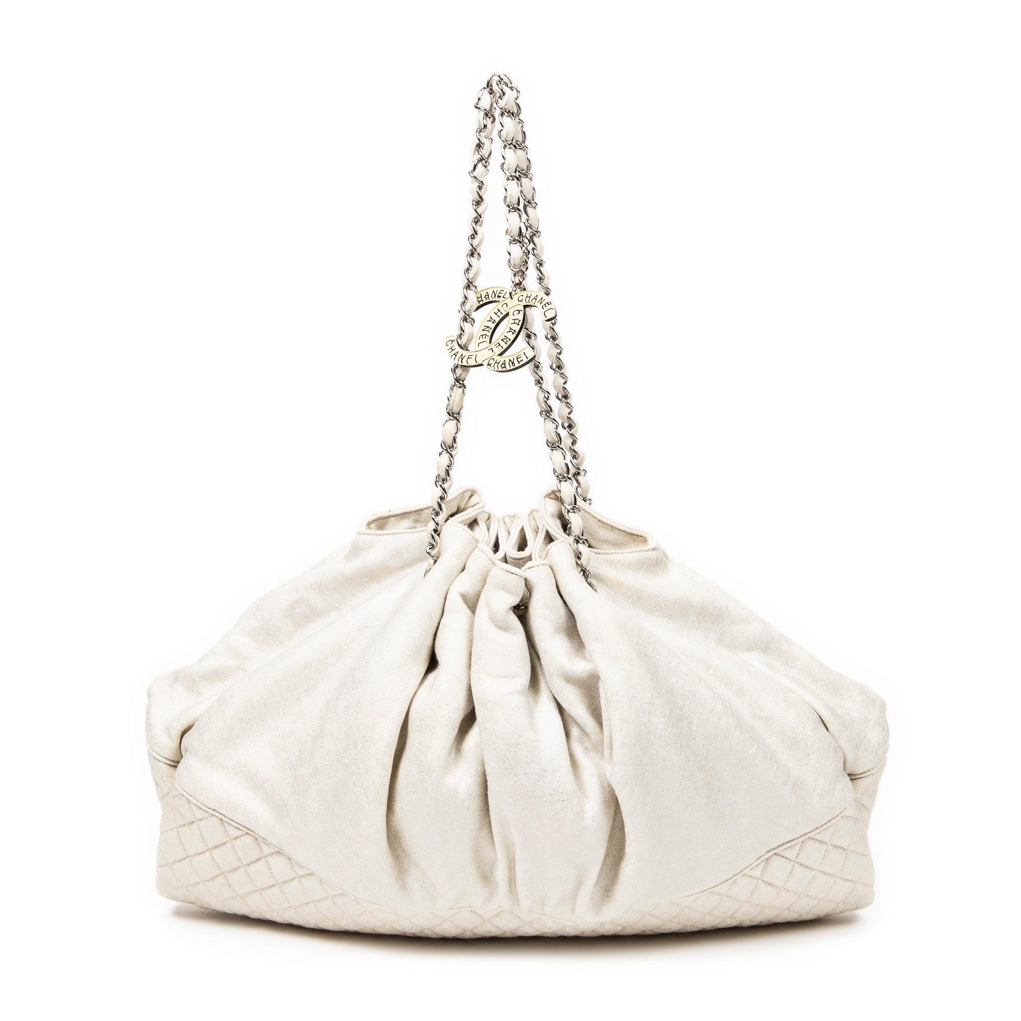 Chanel Large Melrose Cabas Tote in White | Lyst