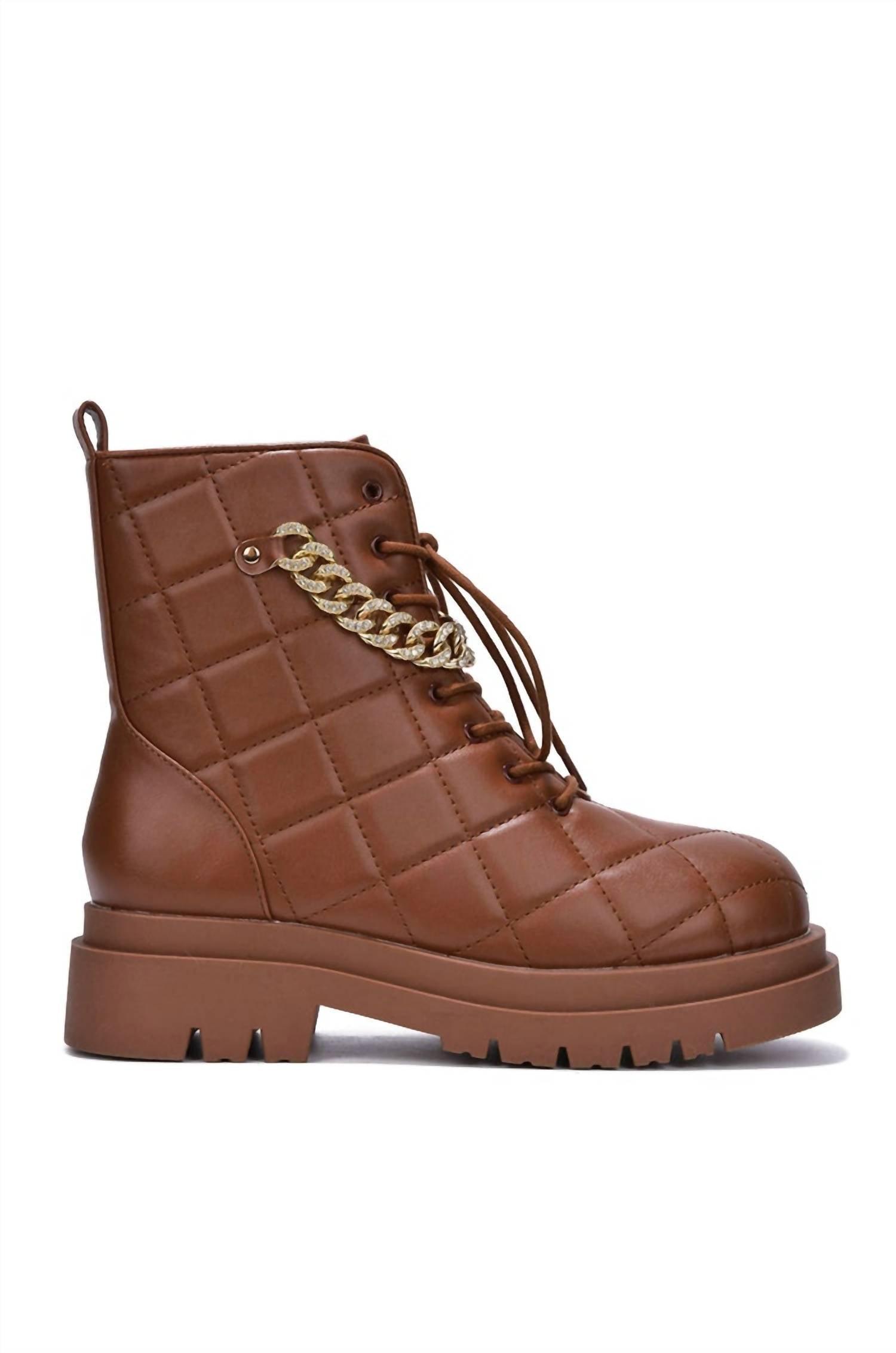 Cape robbin deals combat boots