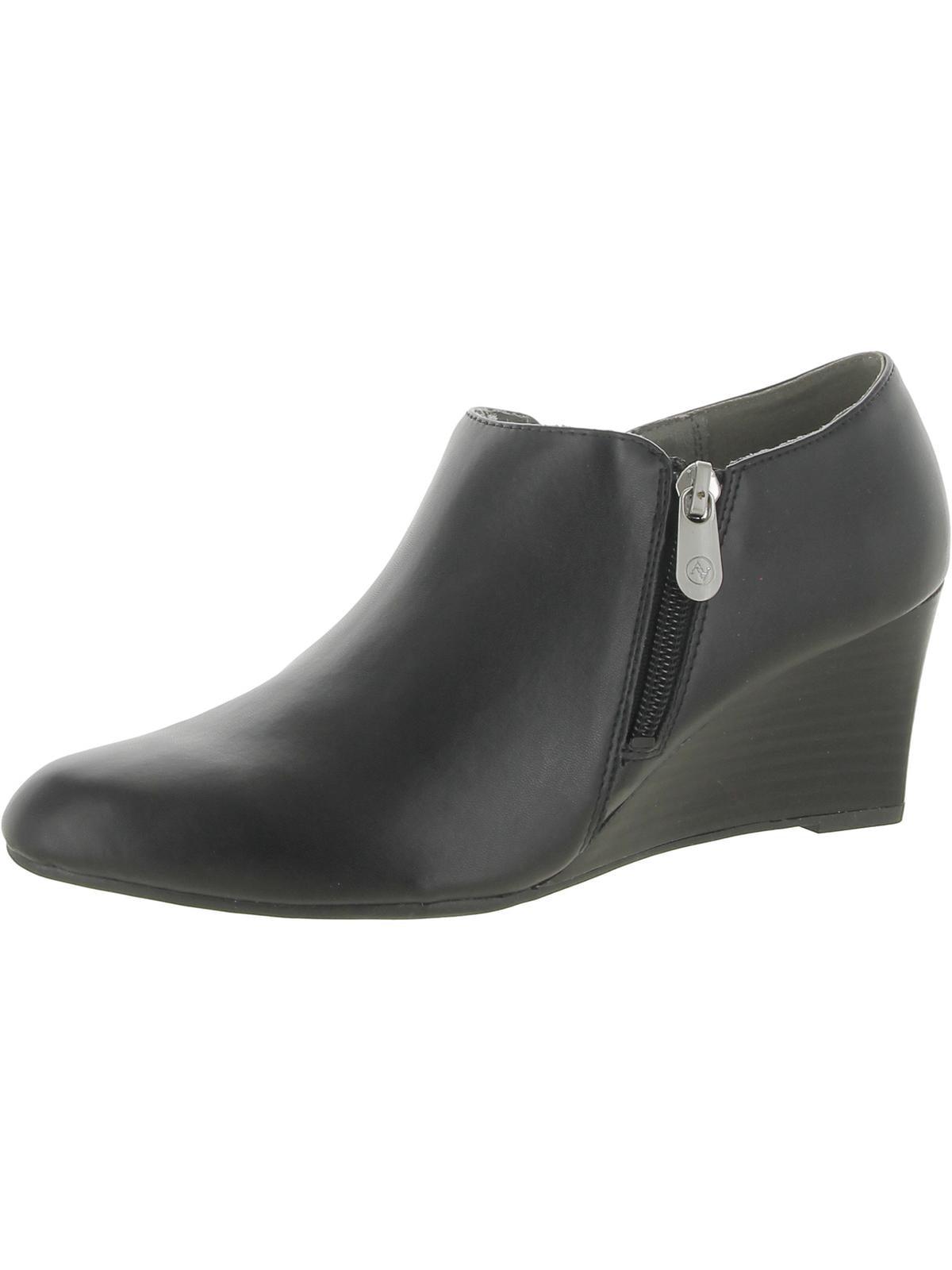 Adrienne Vittadini Midge Faux Leather Ankle Ankle Boots in Black