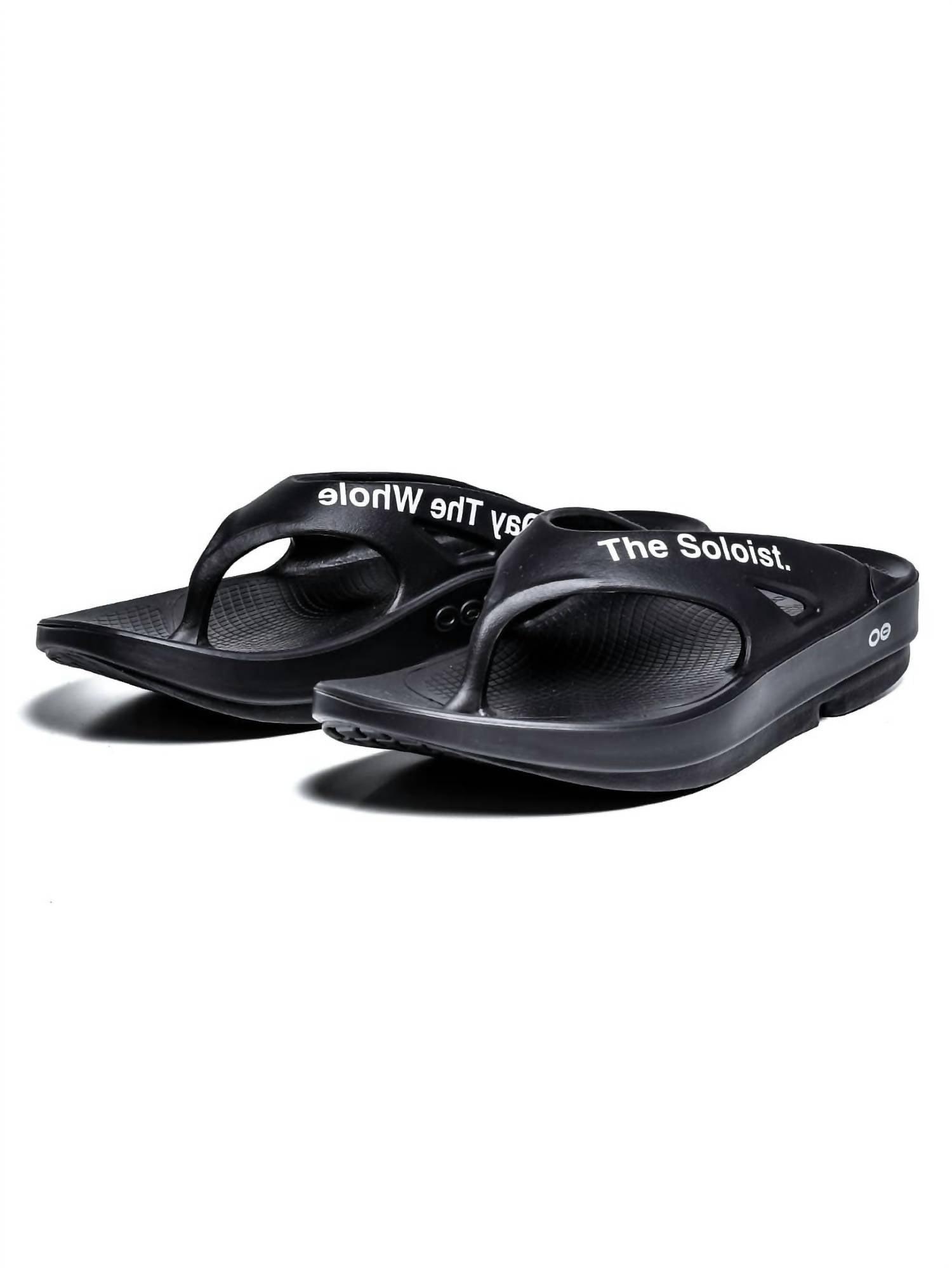 靴 TAKAHIROMIYASHITA The soloist TAKAHIROMIYASHITA The Soloist x OOFOS Clog in Black | FWRD
