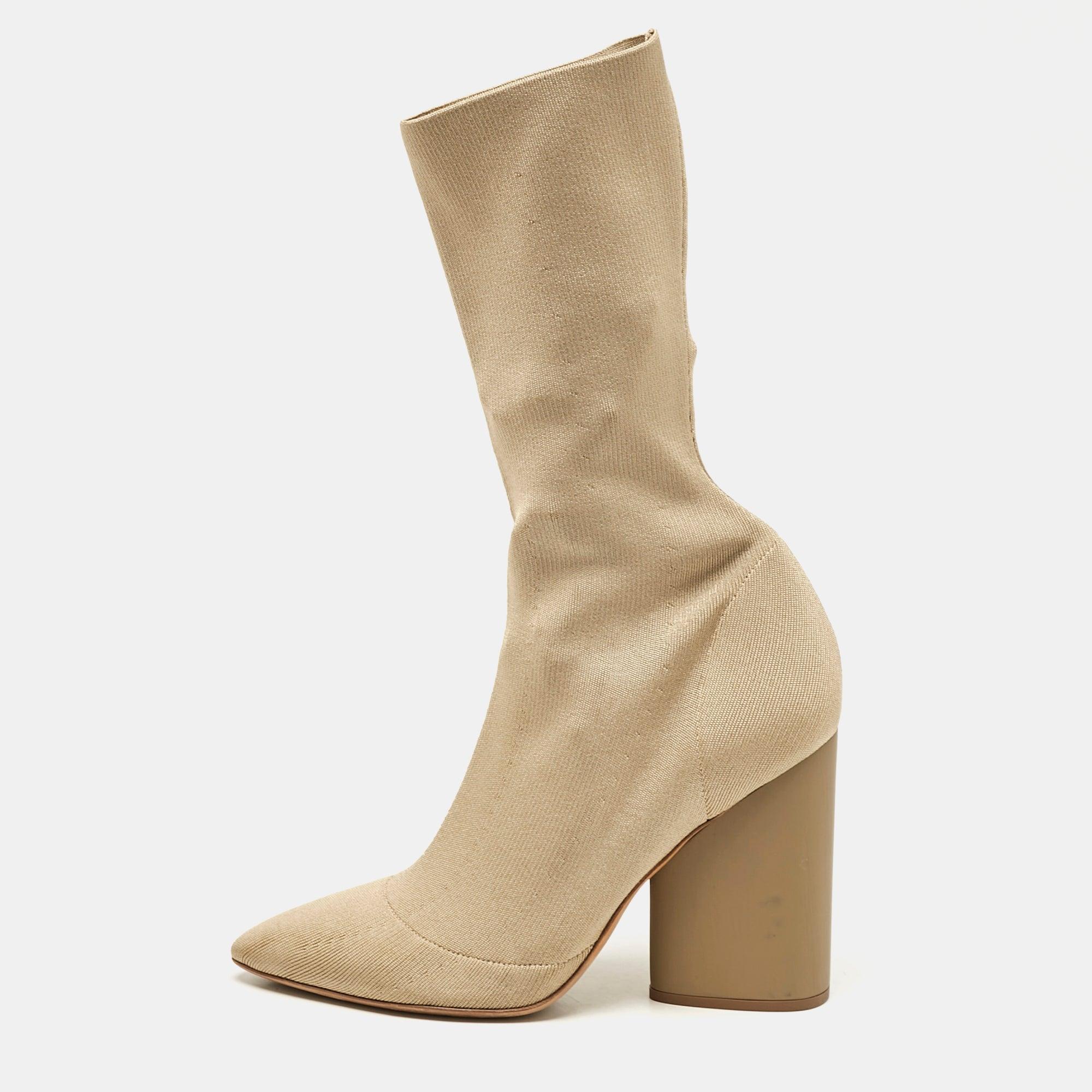 Yeezy Boots for Women | Online Sale up to 71% off | Lyst