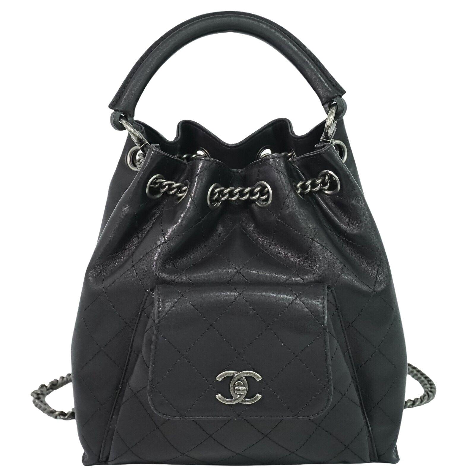 CHANEL Pre-Owned Mountain shearling backpack - Black