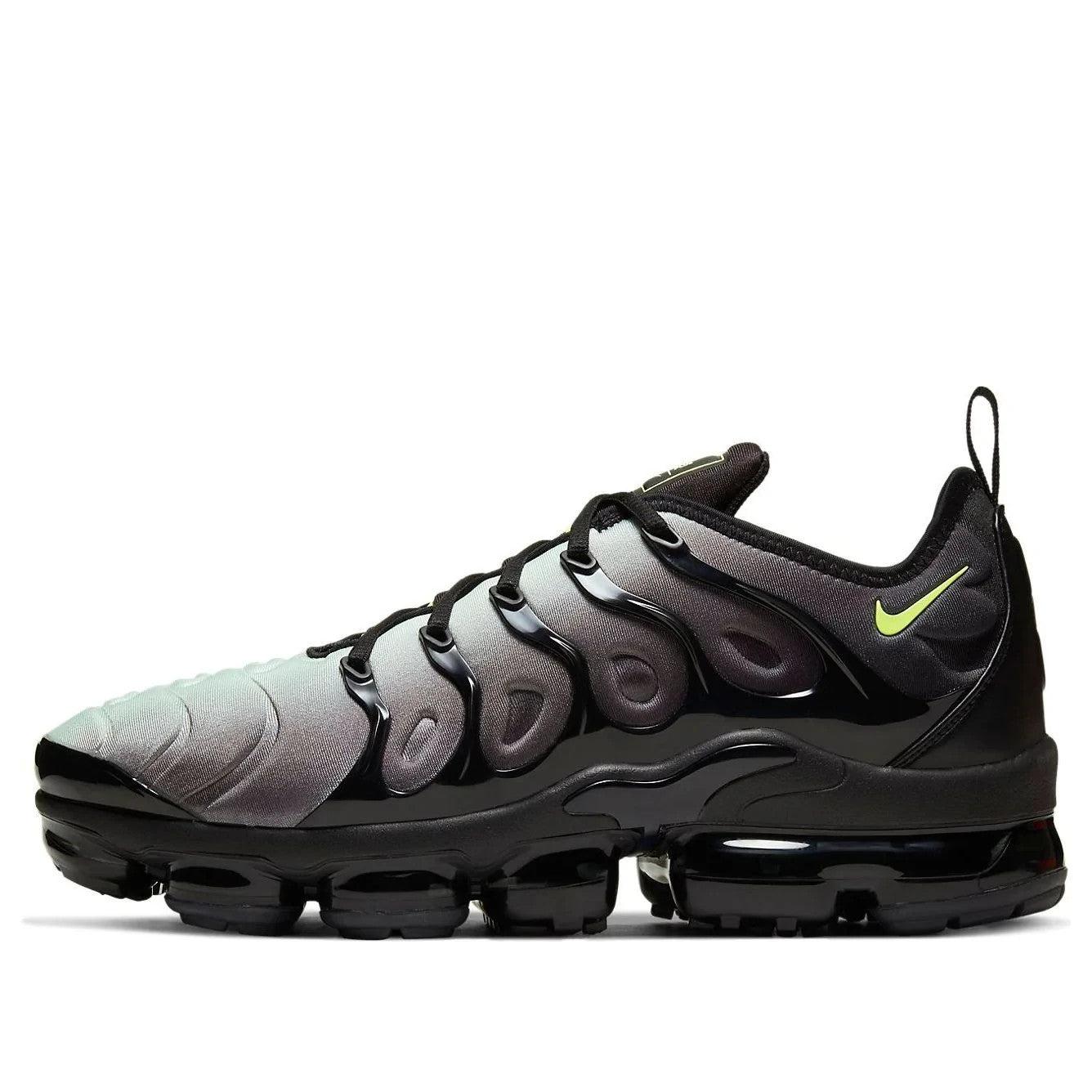 active vapormax plus men