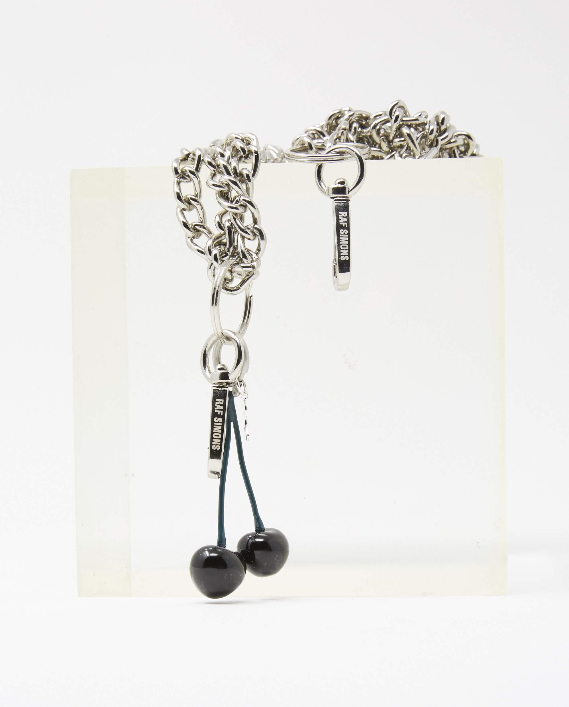 Raf Simons Keychain 2025 | www.epicamlv.com Raf Simons Keychain 2025 | www.epicamlv.com