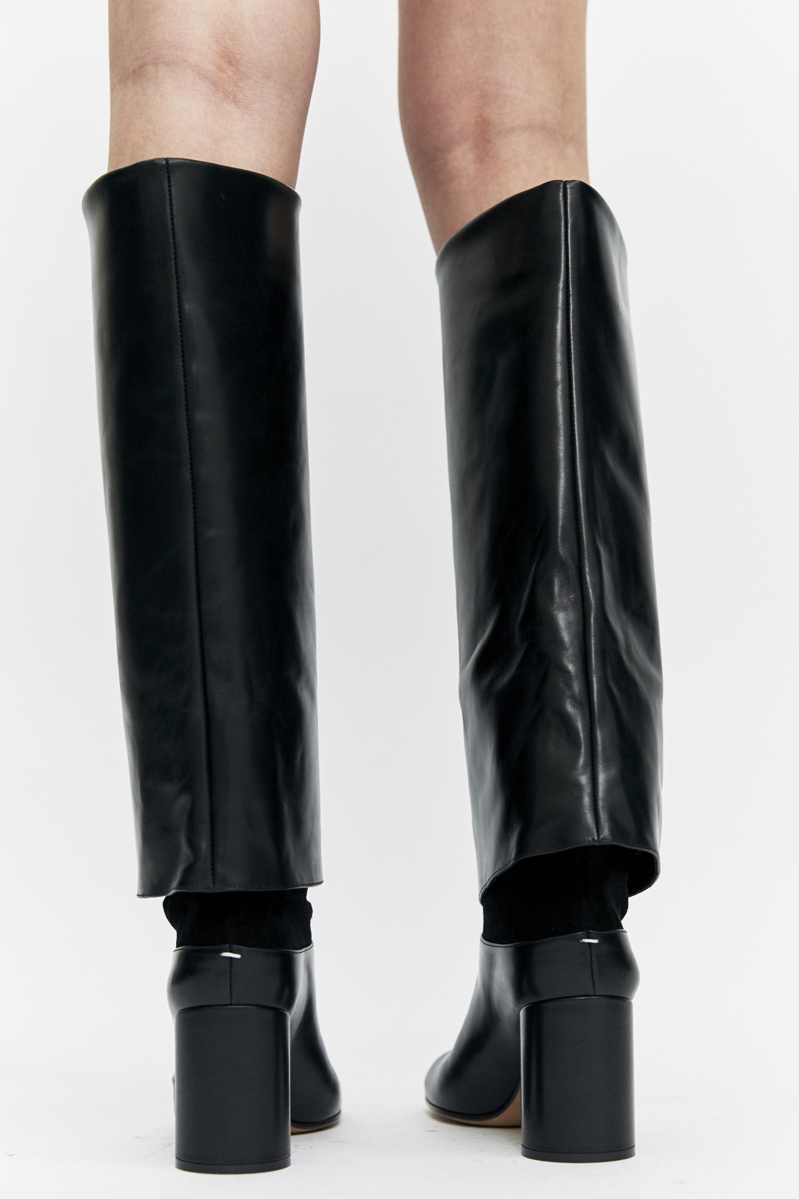 Maison Margiela Leather Oversized Long Tabi Boots in Black - Lyst