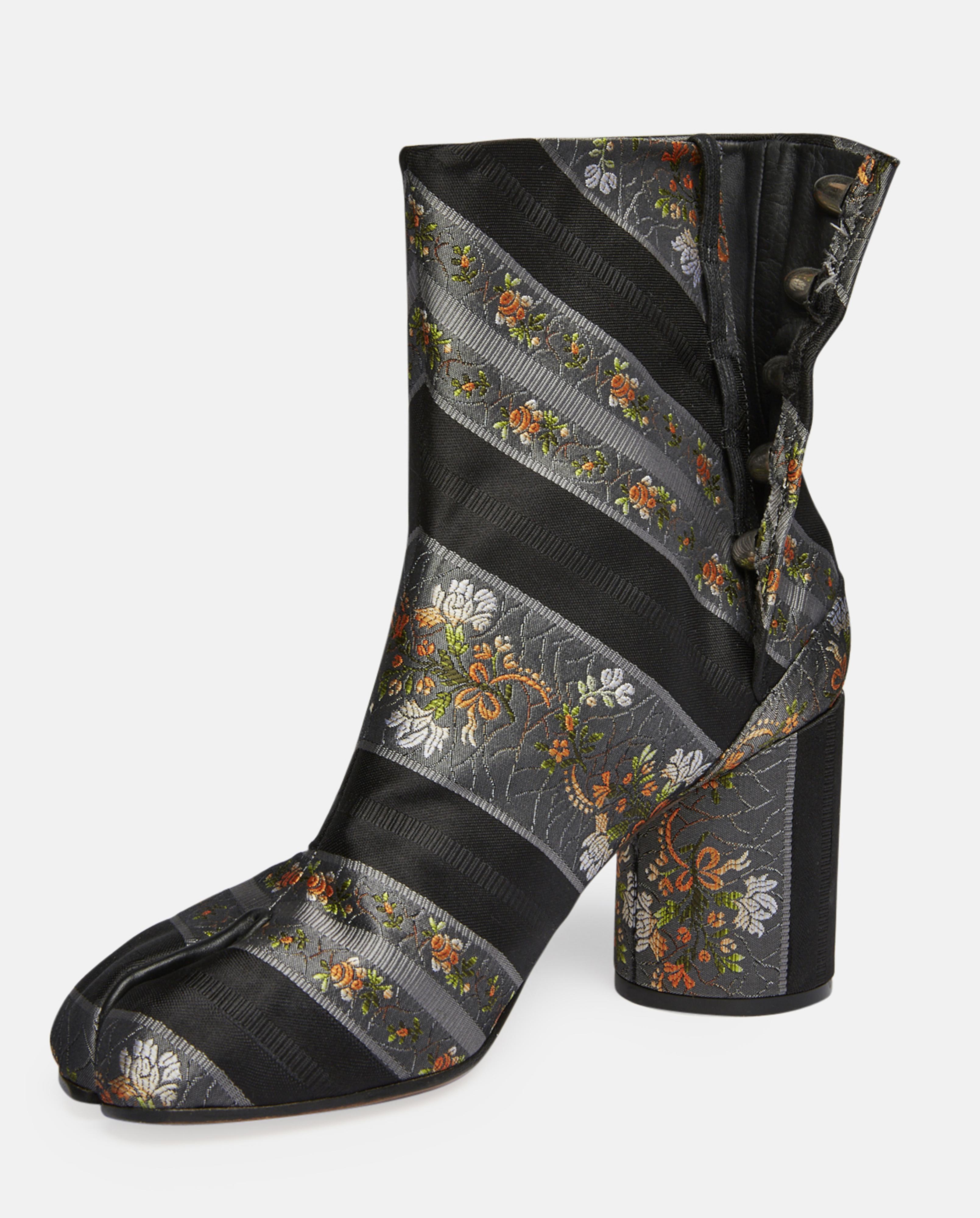 maison margiela black mid heel tabi boots