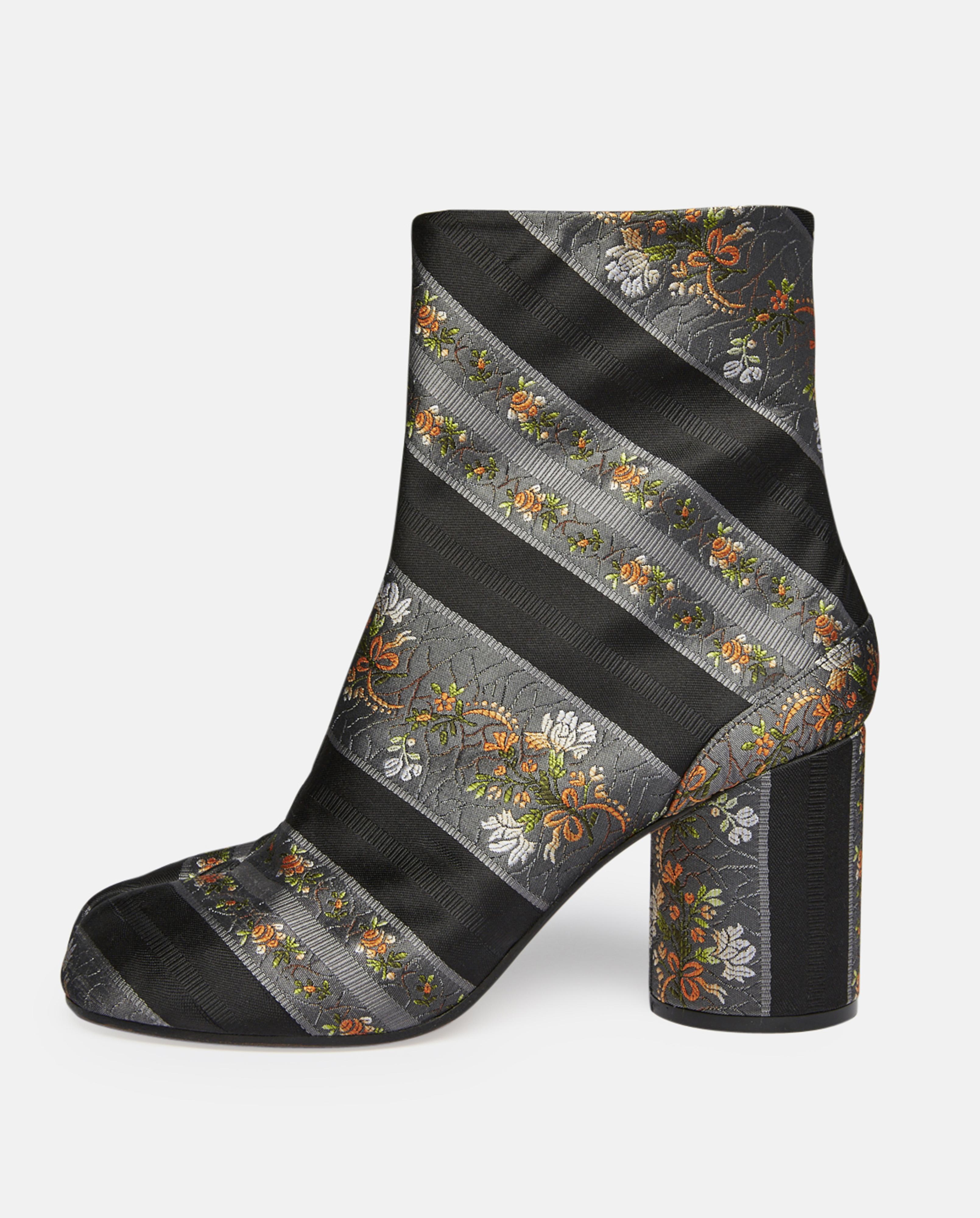 maison margiela black mid heel tabi boots