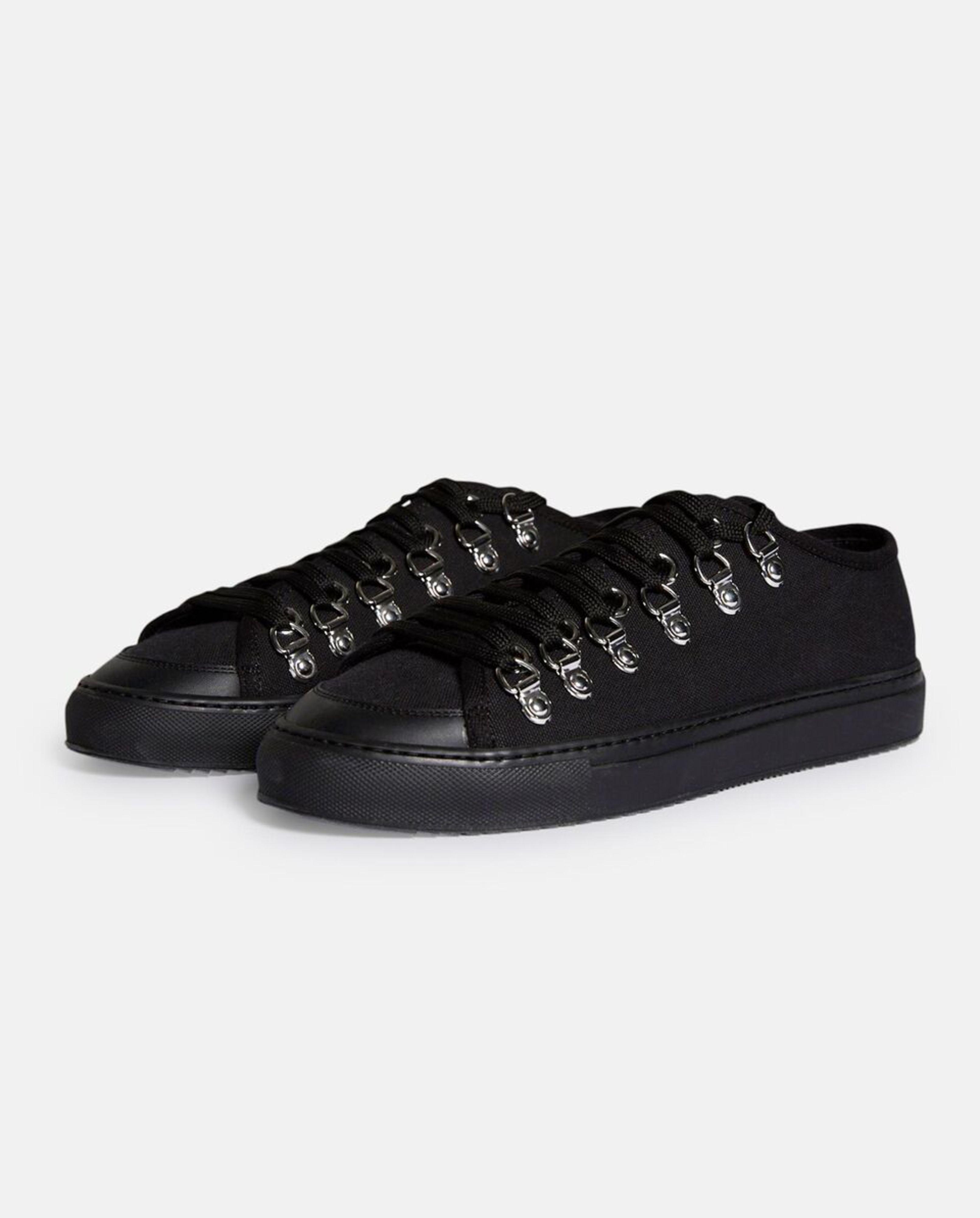 jw anderson trainers