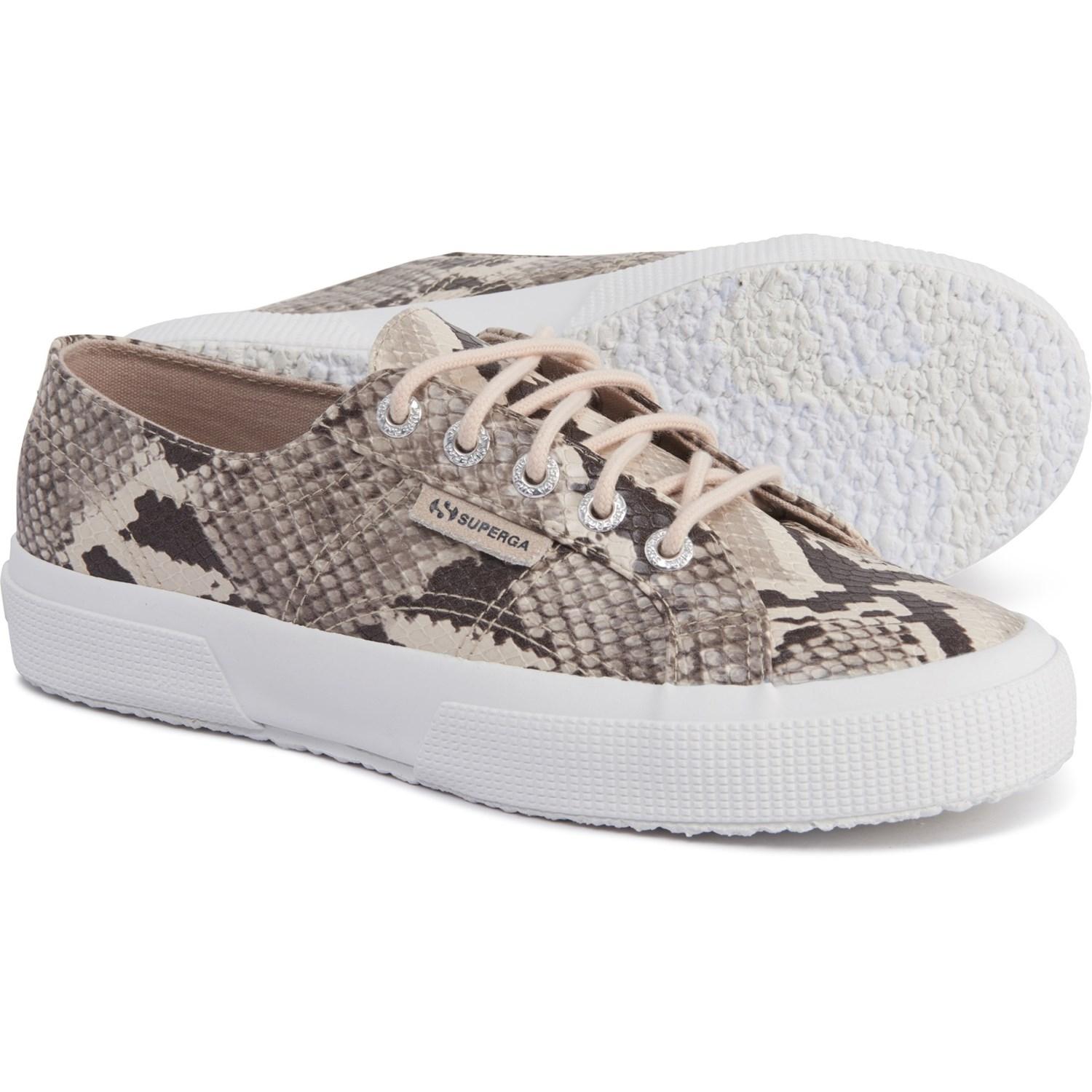 superga taupe