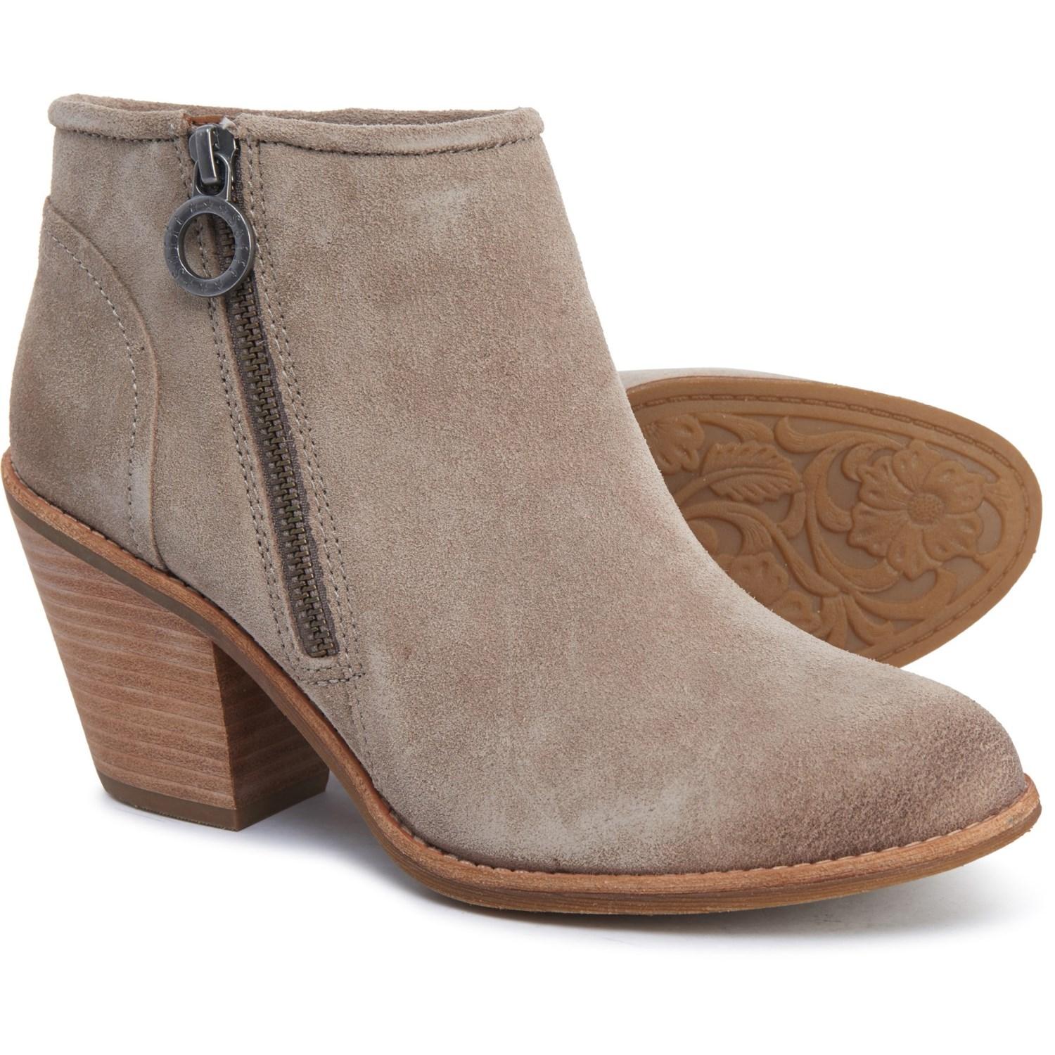 sofft wedge boots