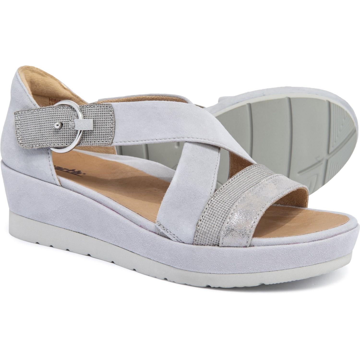 earth hibiscus sandal