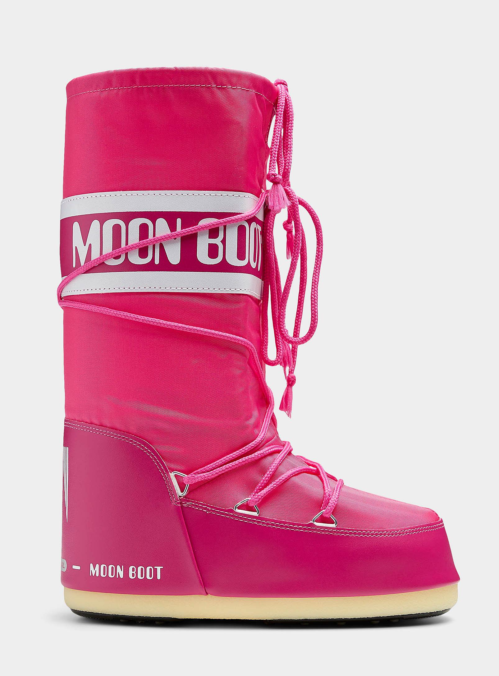 moon boots simons