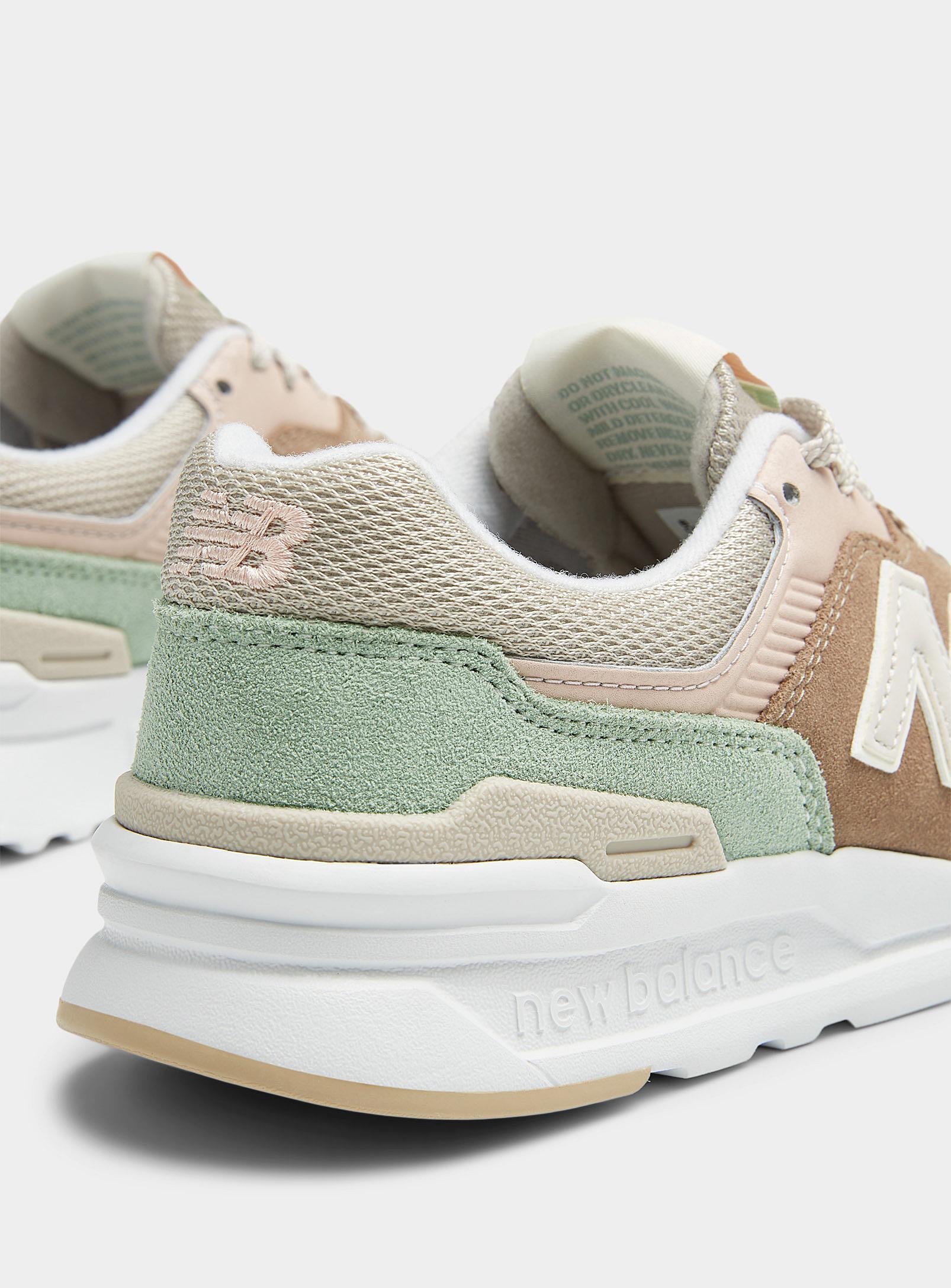 New Balance 997h Pastel Sneakers Women in Natural | Lyst