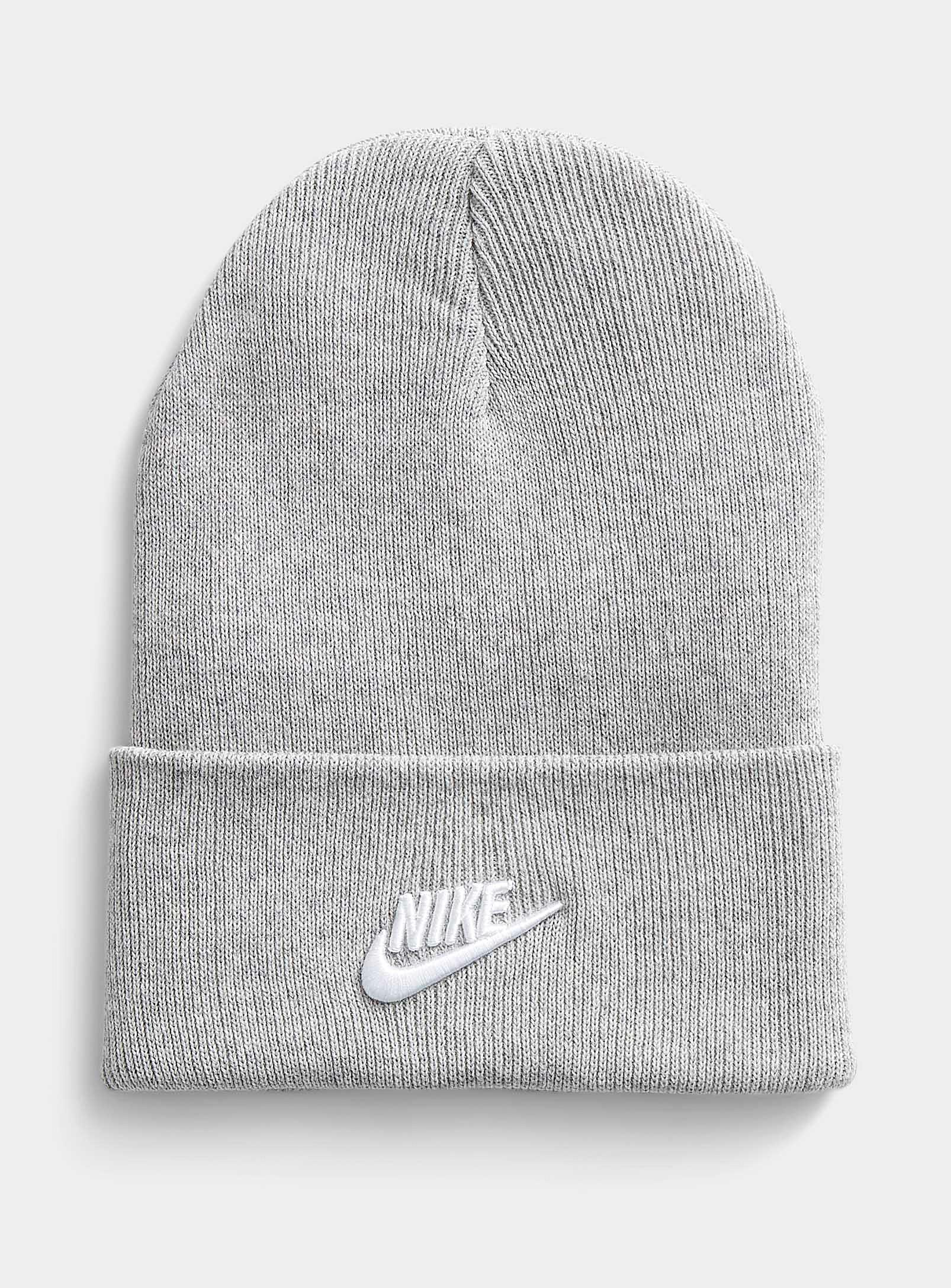 Nike Futura Cuff Beanie in Grey (Gray 