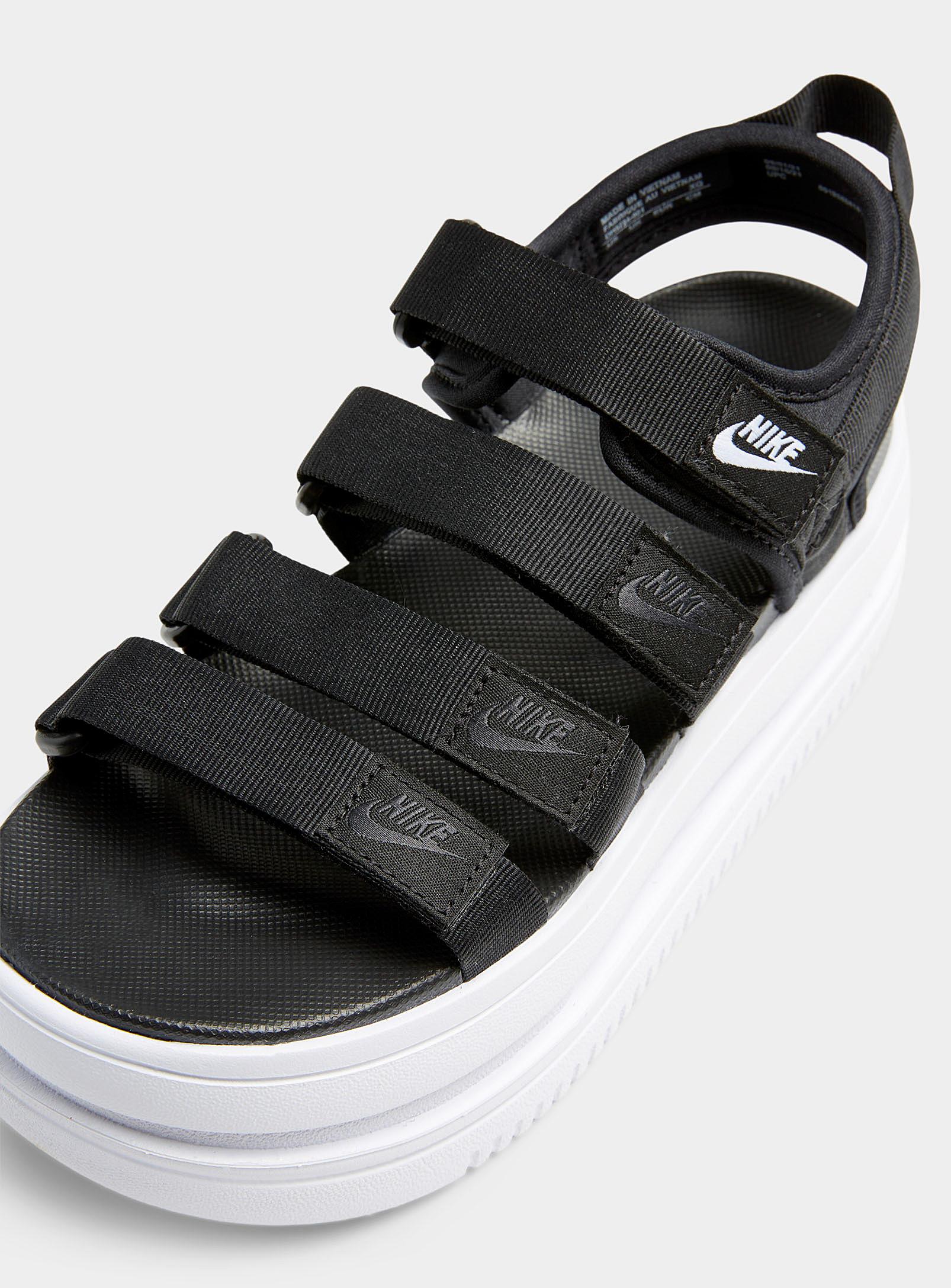 Nike Classic Platform Sandals Women in Black | Lyst