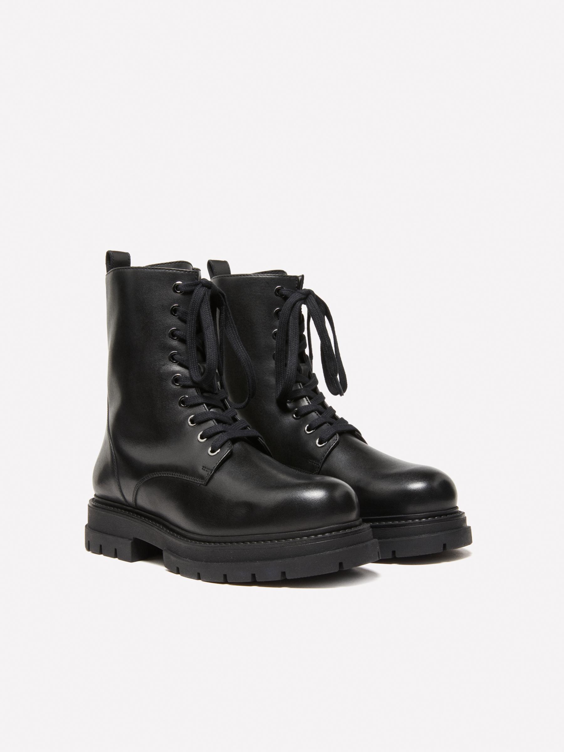 Sisley 100 Leather Heavy Duty Boots in Black Lyst UK