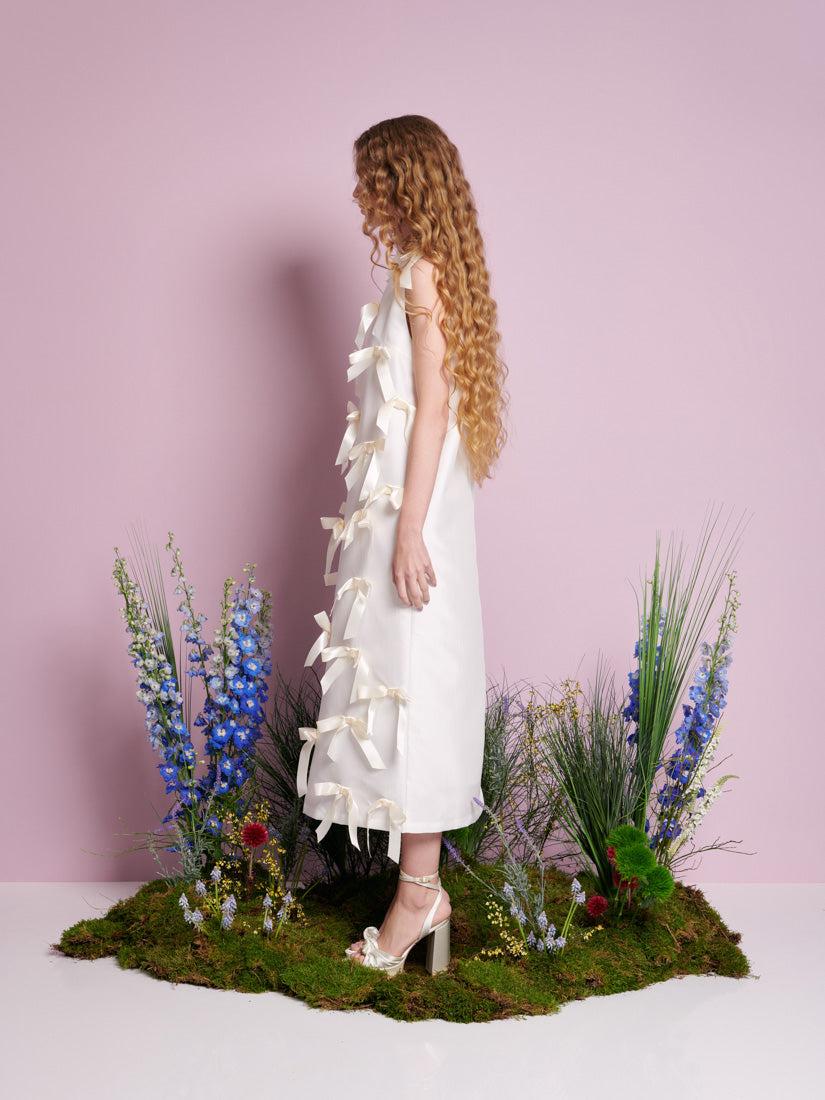 sister jane☆drop all over bow midi ワンピース【UK発】 Sister Jane Snowdrop all over bows midaxi dress in ivory | ASOS