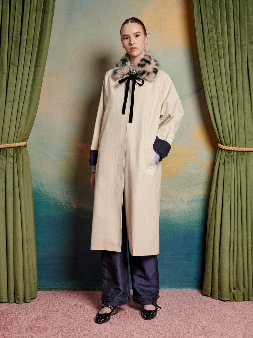 【英国発Sister Jane】Sculpture faux fur-trimmed felt coat Sister Jane Coats for Women | Online Sale up to 56% off | Lyst