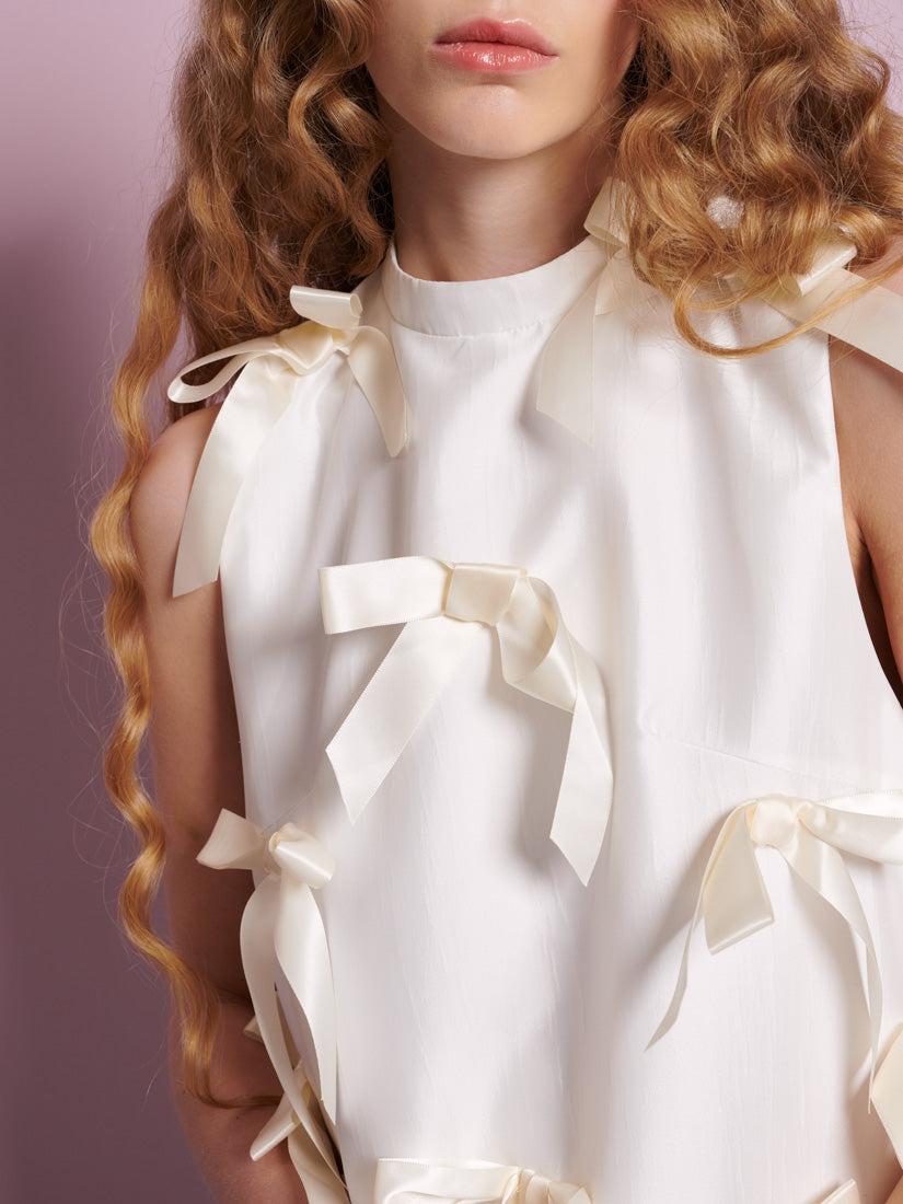 【Sister Jane】drop Bow スノードロップ リボン ドレス Sister Jane Snowdrop all over bows midaxi dress in ivory | ASOS