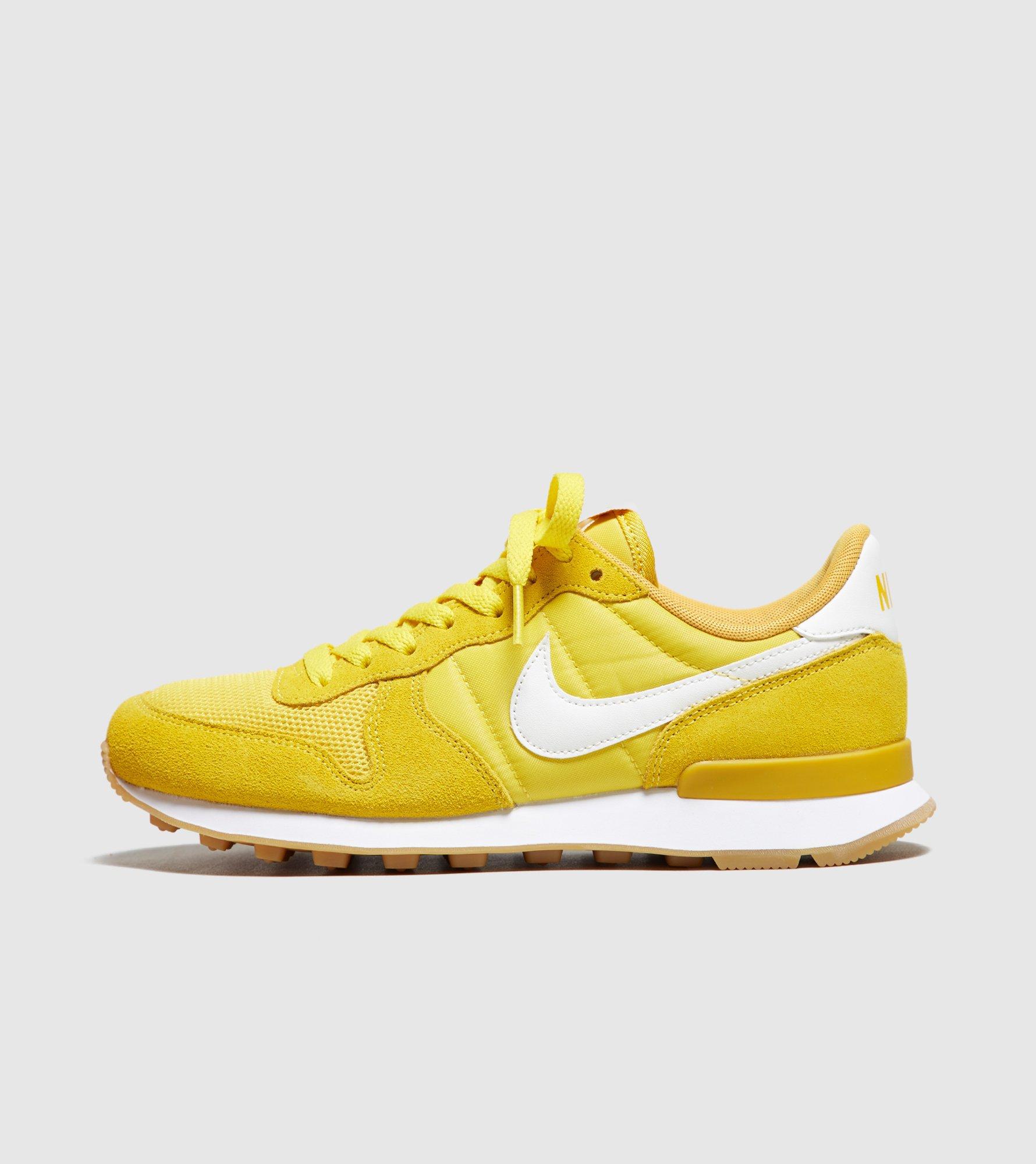 nike internationalist yellow