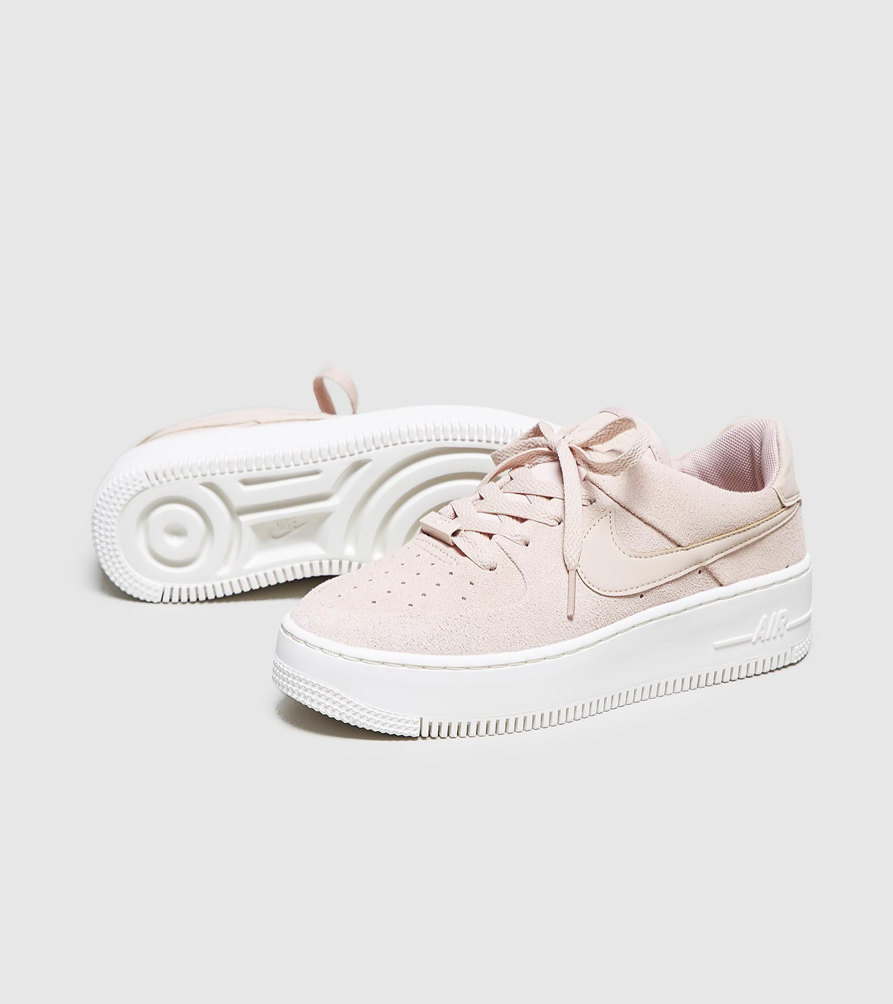 Nike Air Force rosa clarito suela blanca – Game of Zapas