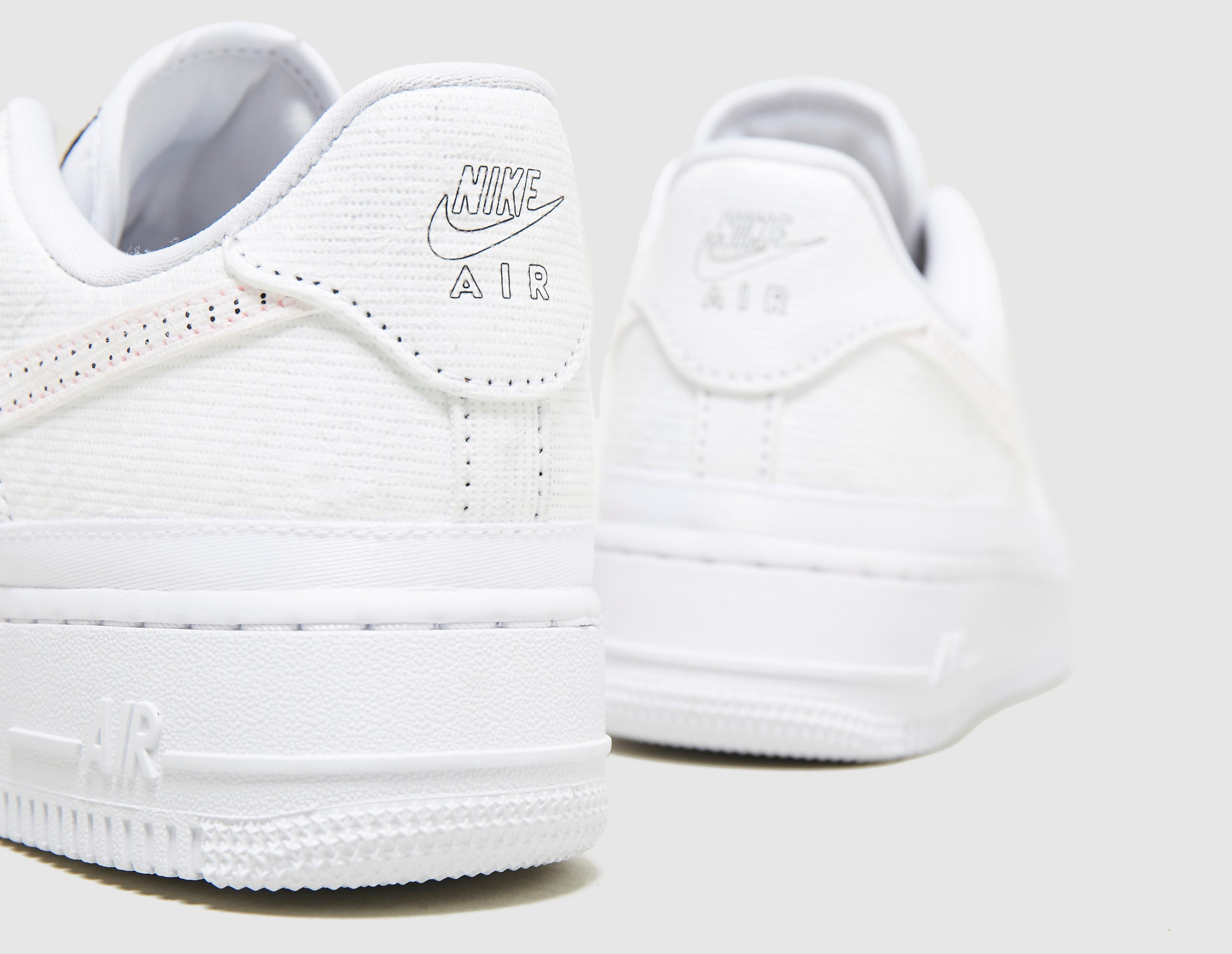 Nike Air Force 1 Low 'reveal' in het 