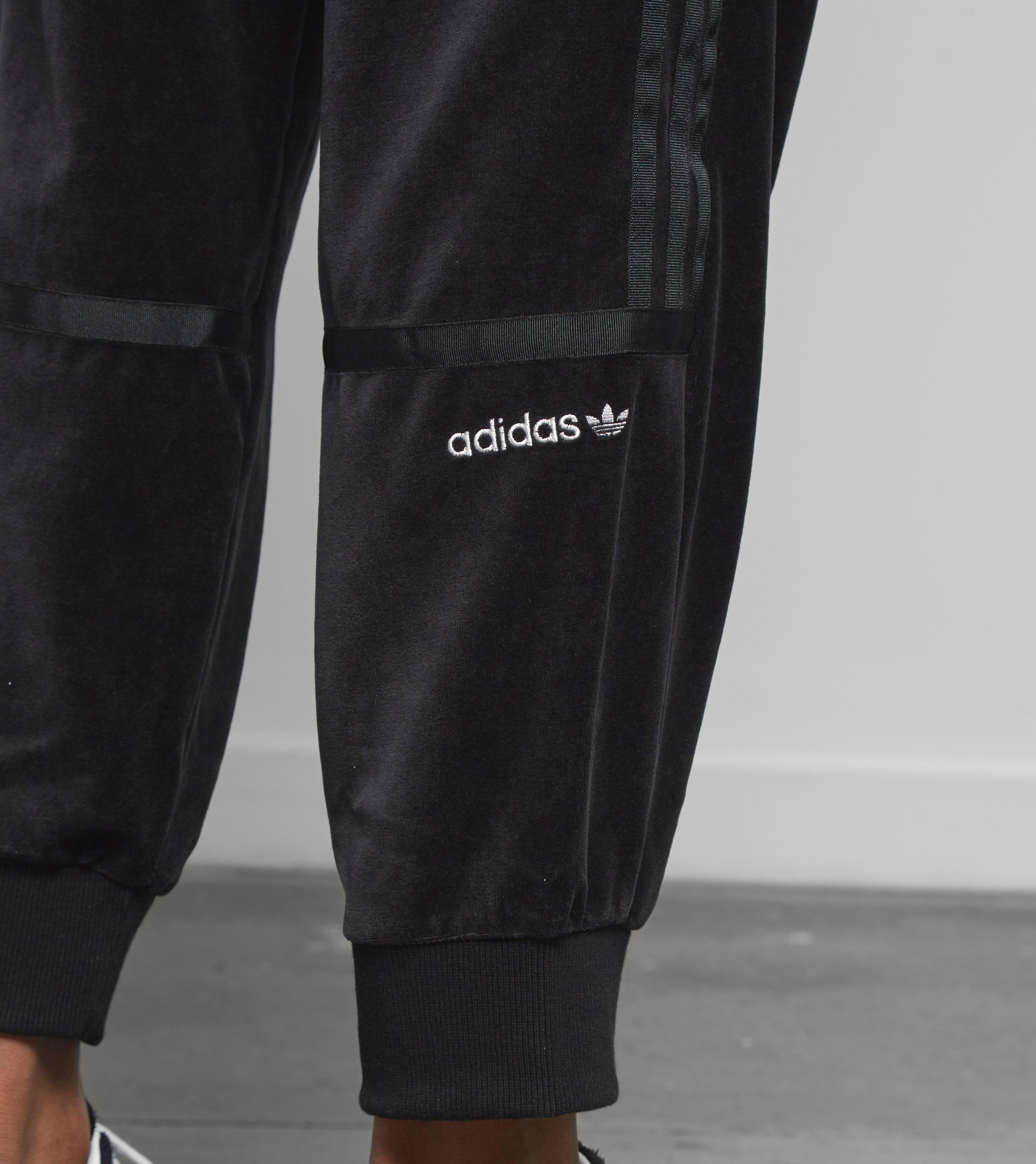 men track joggers