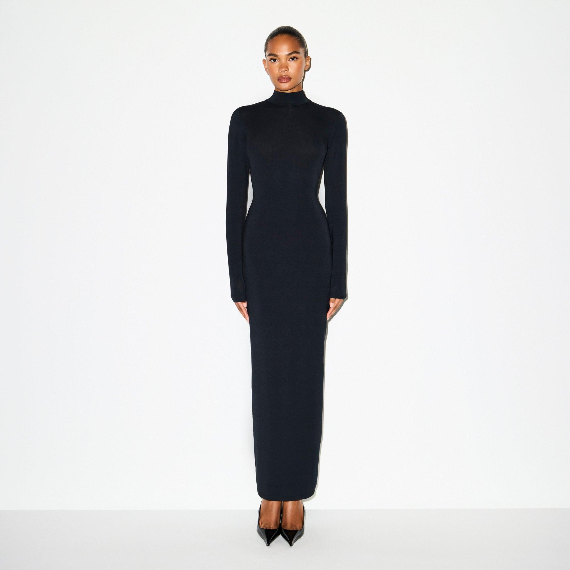wine maxi dress long sleeve Hayden Long Sleeve Plunge Maxi Dress / Wine | MESHKI