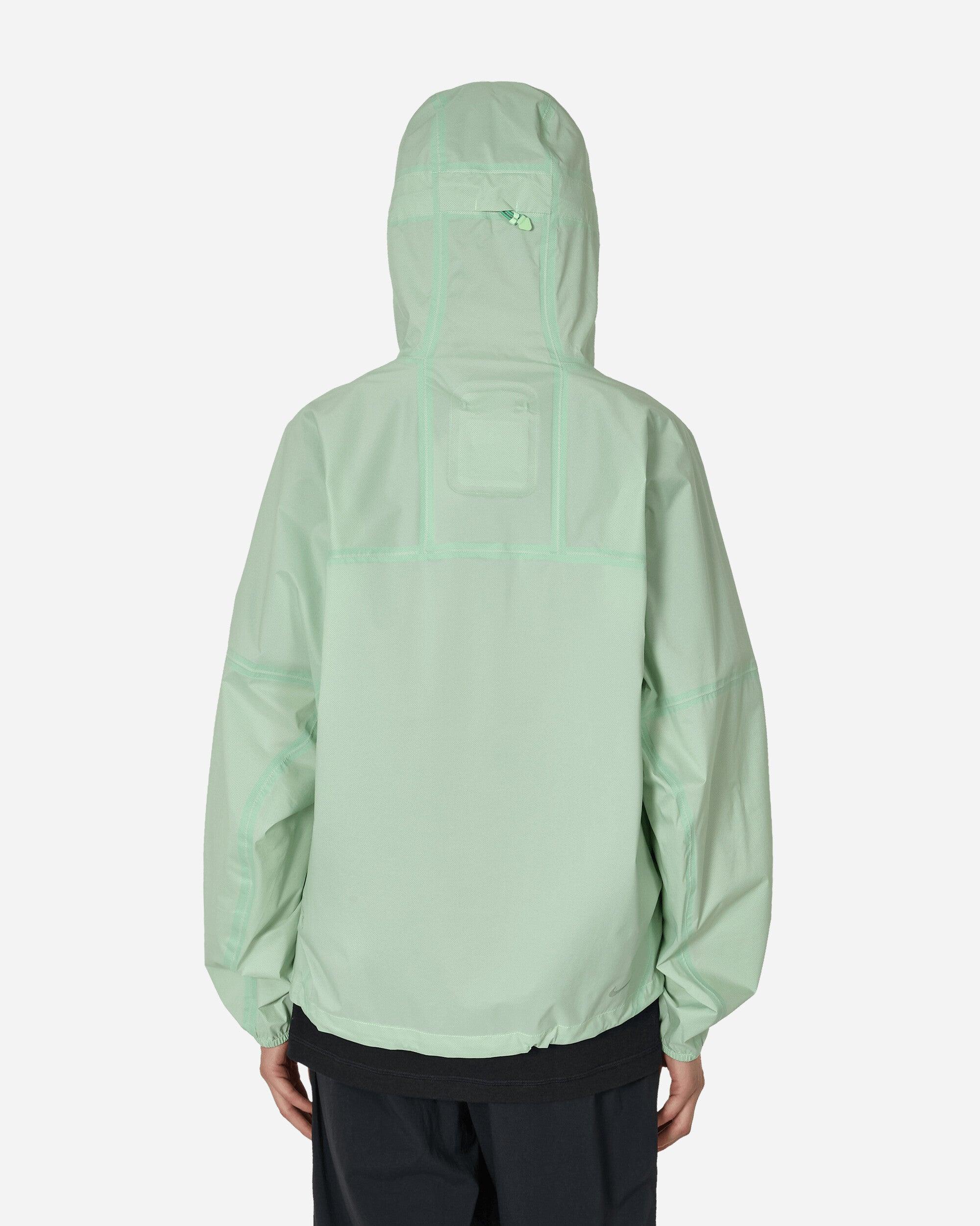 Nike Acg Trail Snacks Storm-Fit Adv Jacket Vapour in Green Nike Acg Trail Snacks Storm-Fit Adv Jacket Vapour in Green