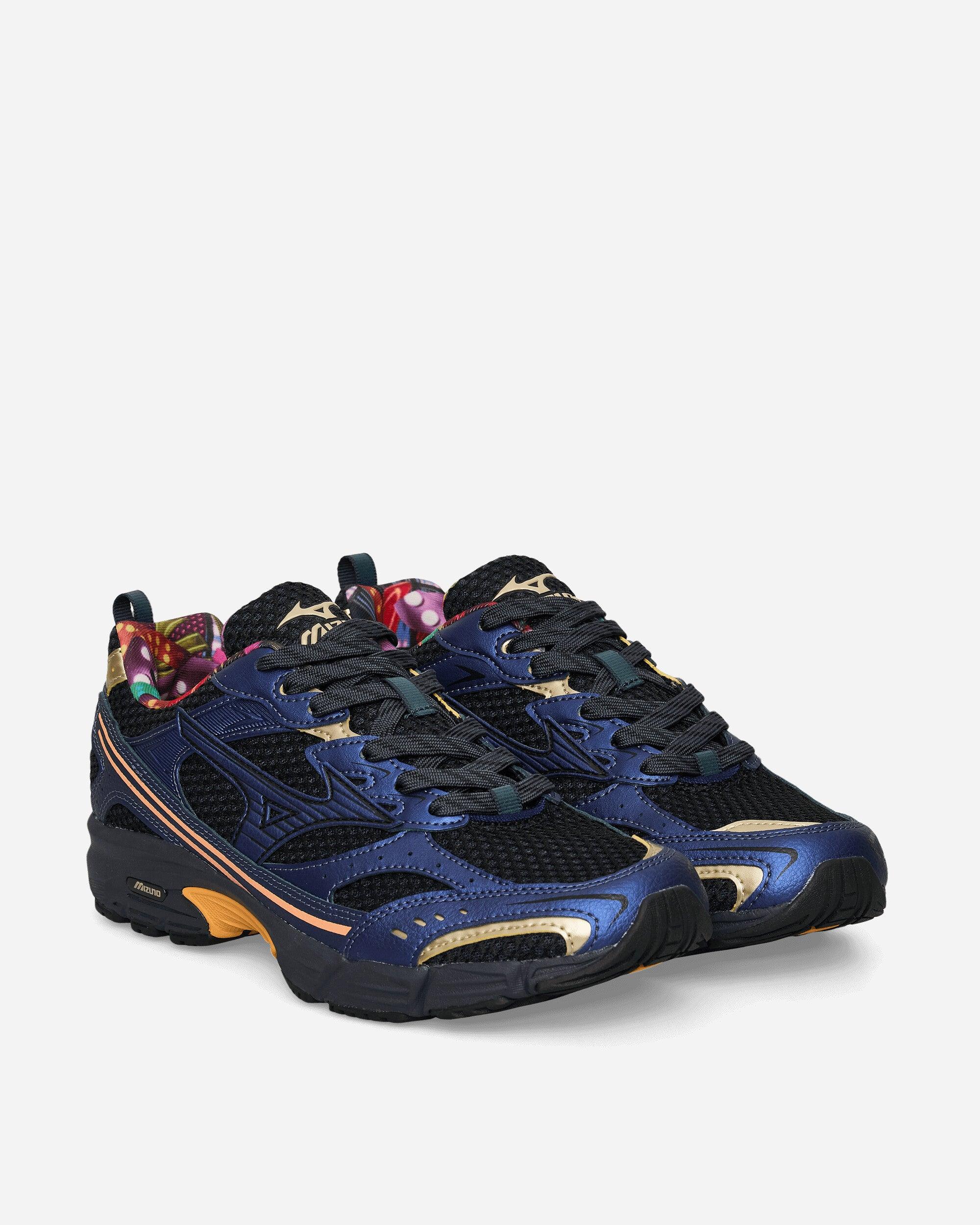 【みずみず】 Mizuno Mxr Osaka Pack Sneakers Black / Black / Cadmium Orange in