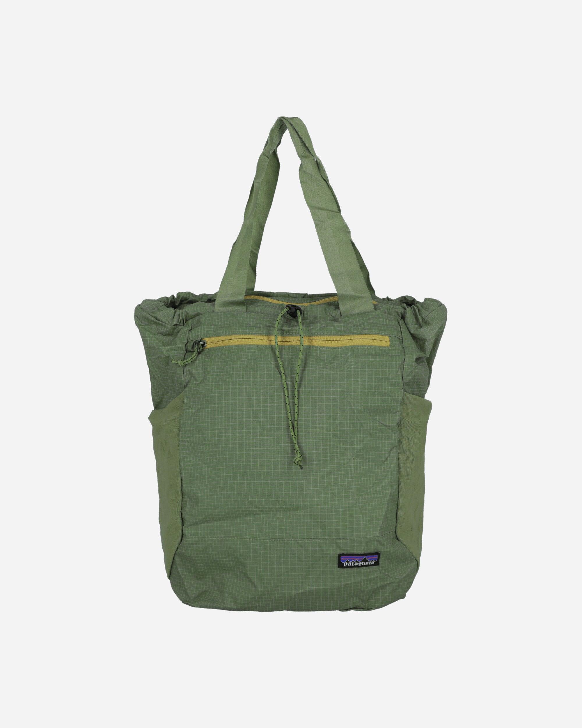 patagonia borealis green ultralight black hole tote pack Buy Mini Hip Pack, Green, Borealis Green, Ultralight Black Hole Mini Hip at small interior stash pocket Folded webbing handles for a comfortable carry Tote volume is 25 litres Made in a Fair Trade Certified factory Patagonia Ultralight Black Hole Tote
