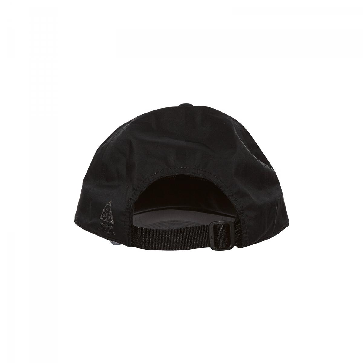 Nike Waterproof Cap in Black for Men | Lyst