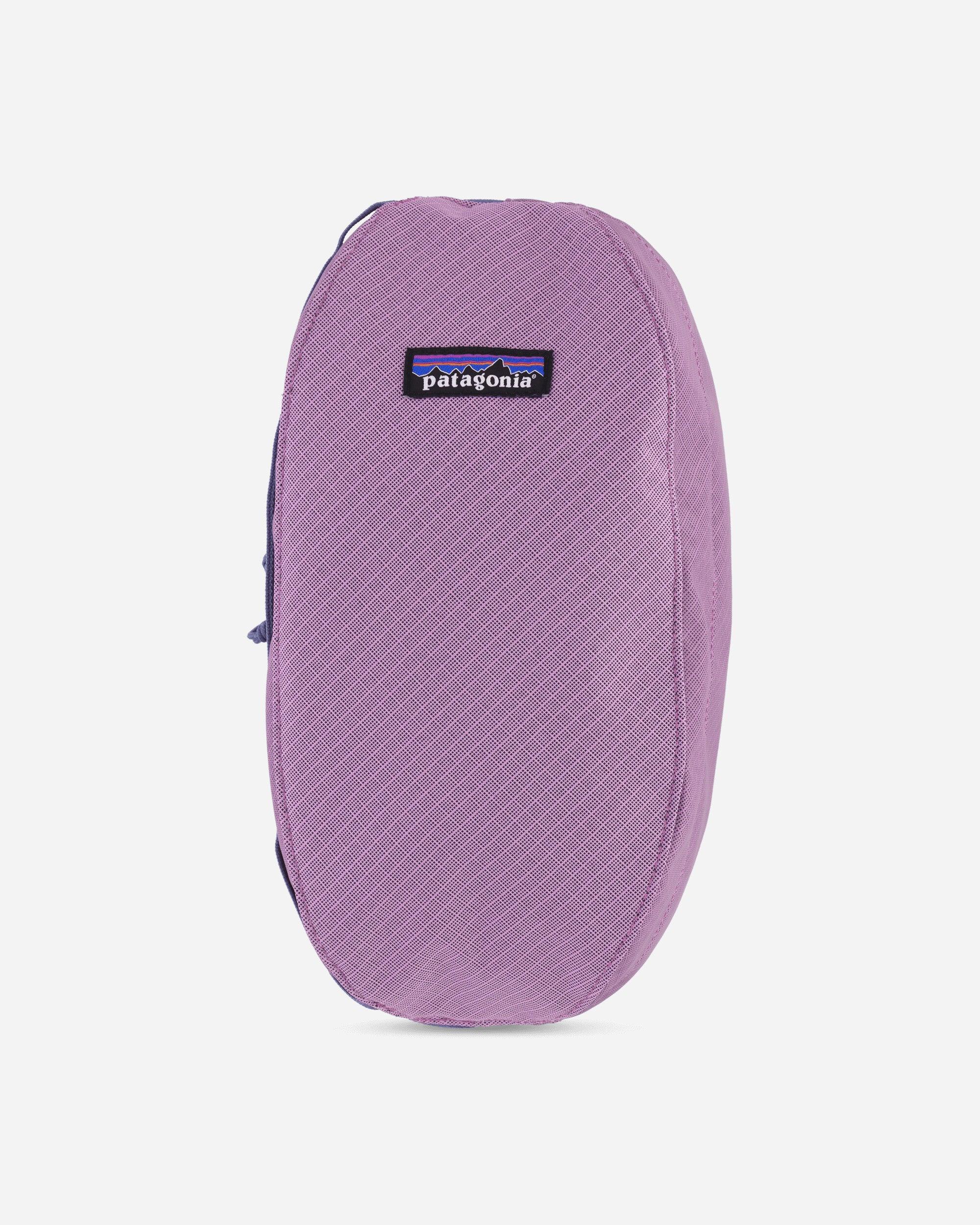 patagonia black hole cube purple Medium Bag-Perennial A robust handle ensures comfortable carrying Patagonia Perennial Purple Black Hole
