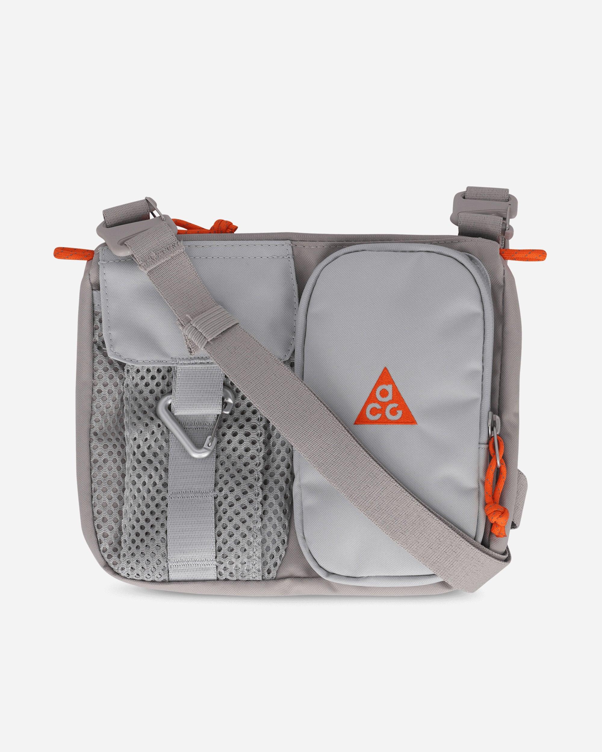Nike Acg Daymax Crossbody Bag College Grey / Grey Fog / Safety