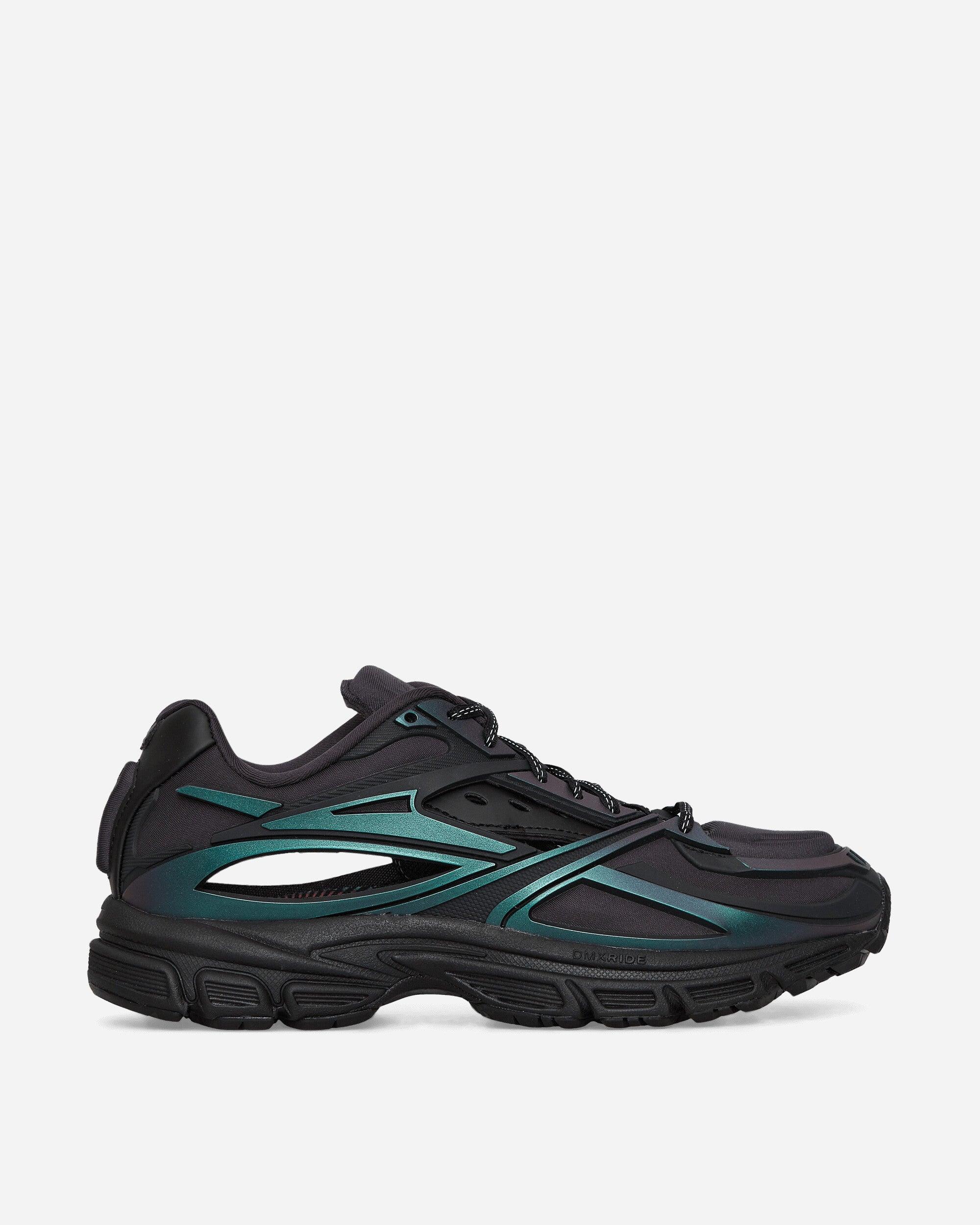 Reebok Machine-A Premier Road Modern Cut Out Sneakers in Reebok Machine-A Premier Road Modern Cut Out Sneakers in