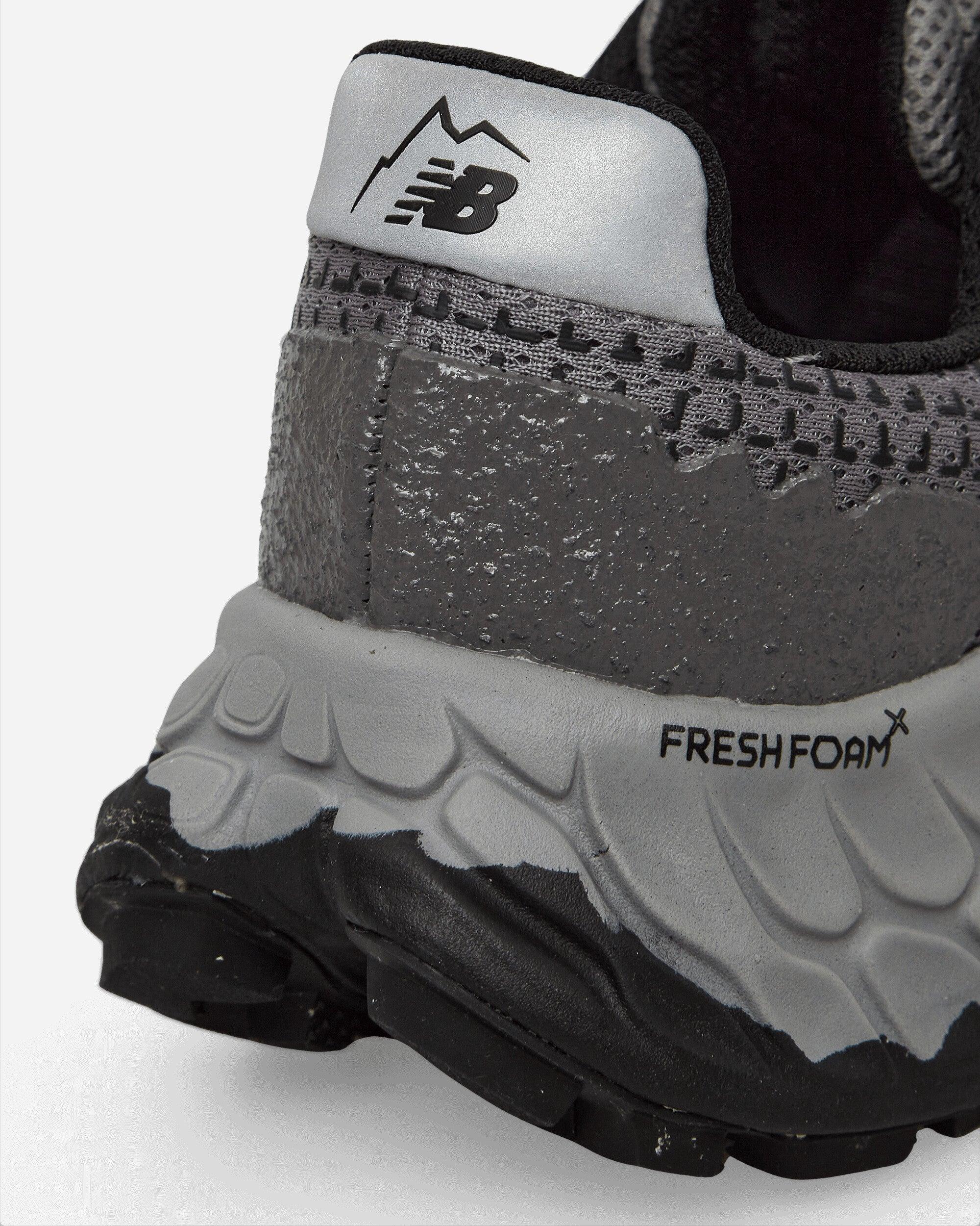 new-balance-Grey-Cayl-Fresh-